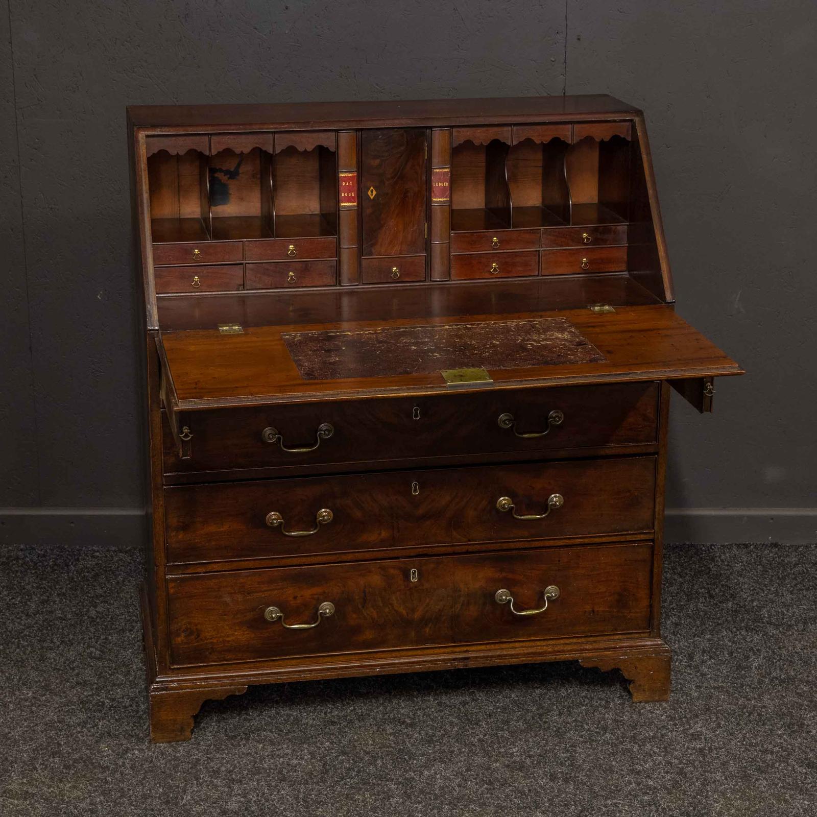 Georgian Mahogany Bureau (1 of 17)