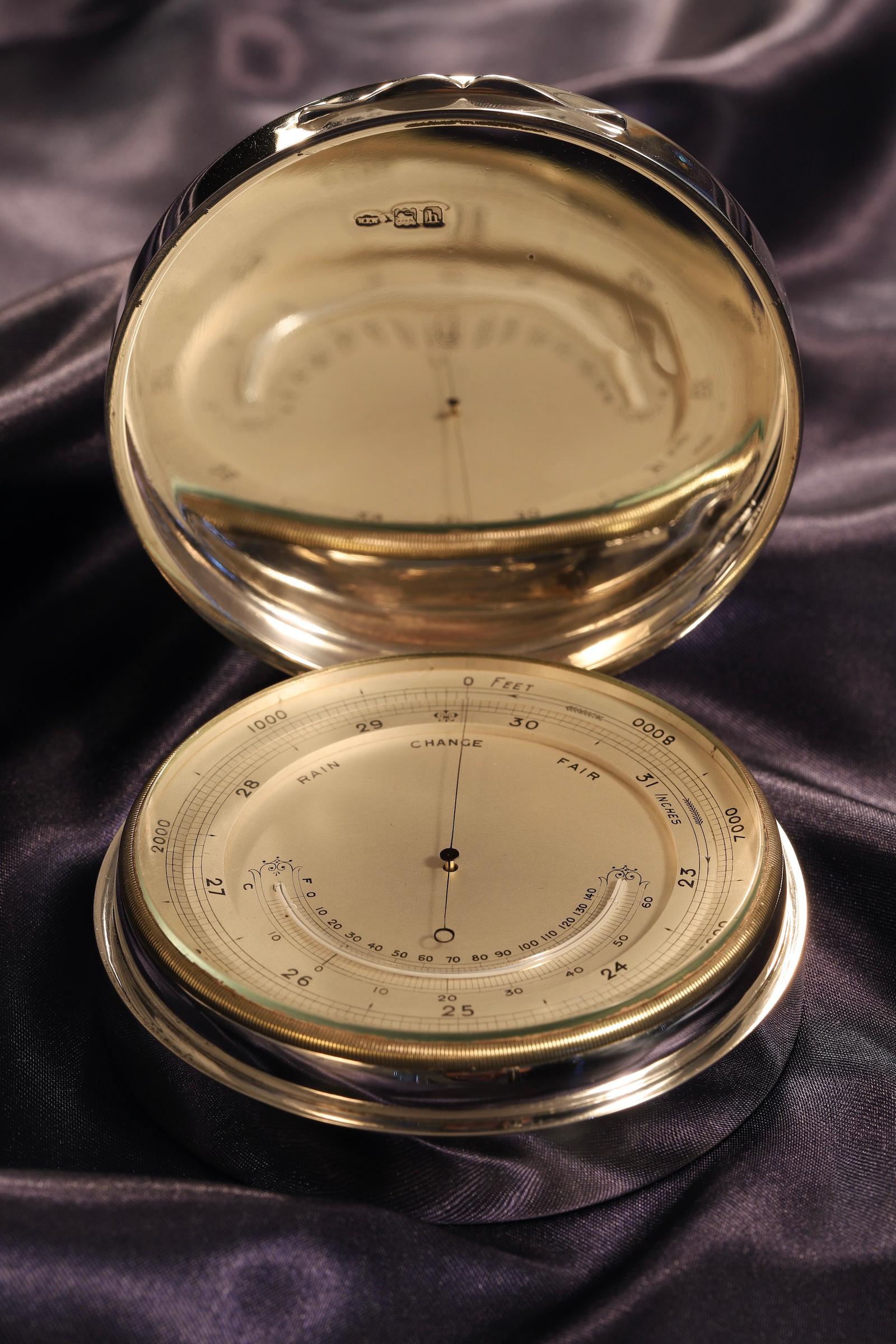 Exceptional Very Large Silver Desk Barometer by Thornhill c.1903 (1 of 17)