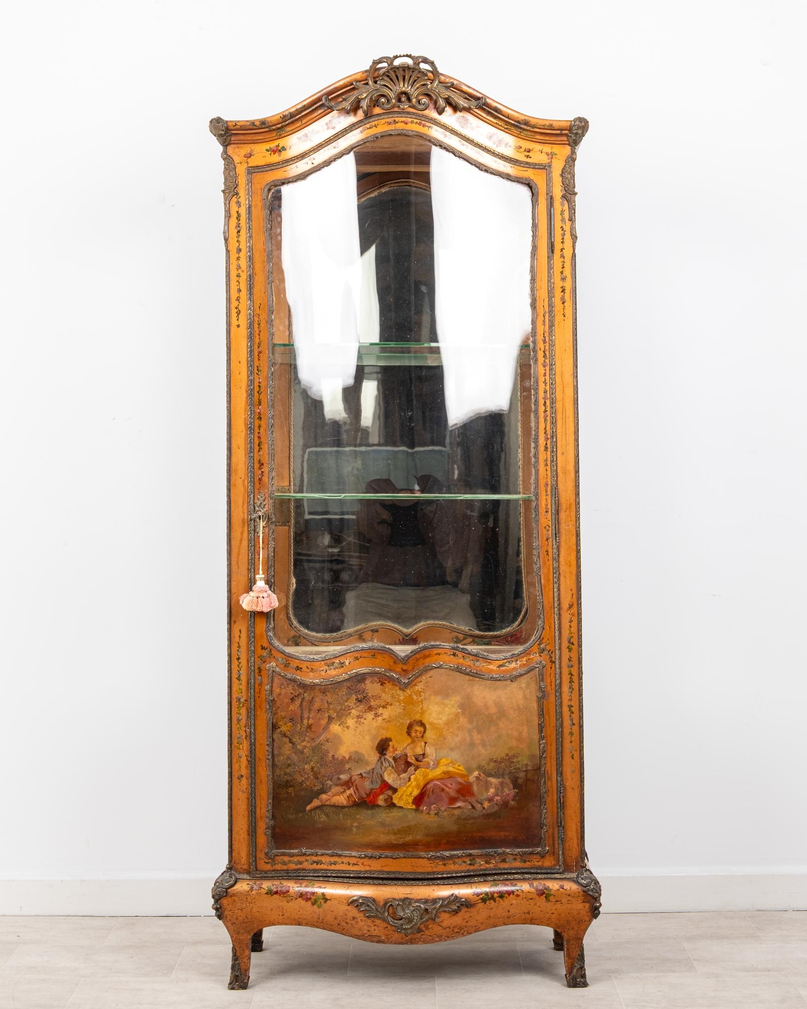 Antique Gilt Painted Display Cabinet Vitrine c.1900 (1 of 8) Antique Gilt Painted Display Cabinet Vitrine c.1900 (1 of 8)