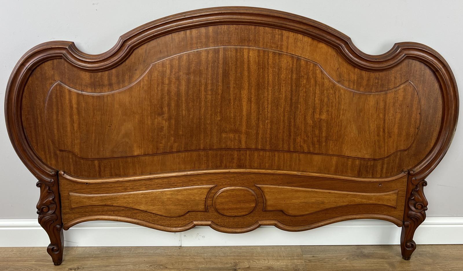 Footboard Antique French Walnut Double Bed Carved Footboard (1 of 9) Footboard Antique French Walnut Double Bed Carved Footboard (1 of 9)
