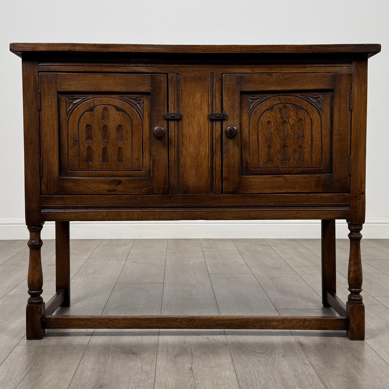 Antique 20th Century Good Quality Cupboard in Oak (1 of 10) Antique 20th Century Good Quality Cupboard in Oak (1 of 10)