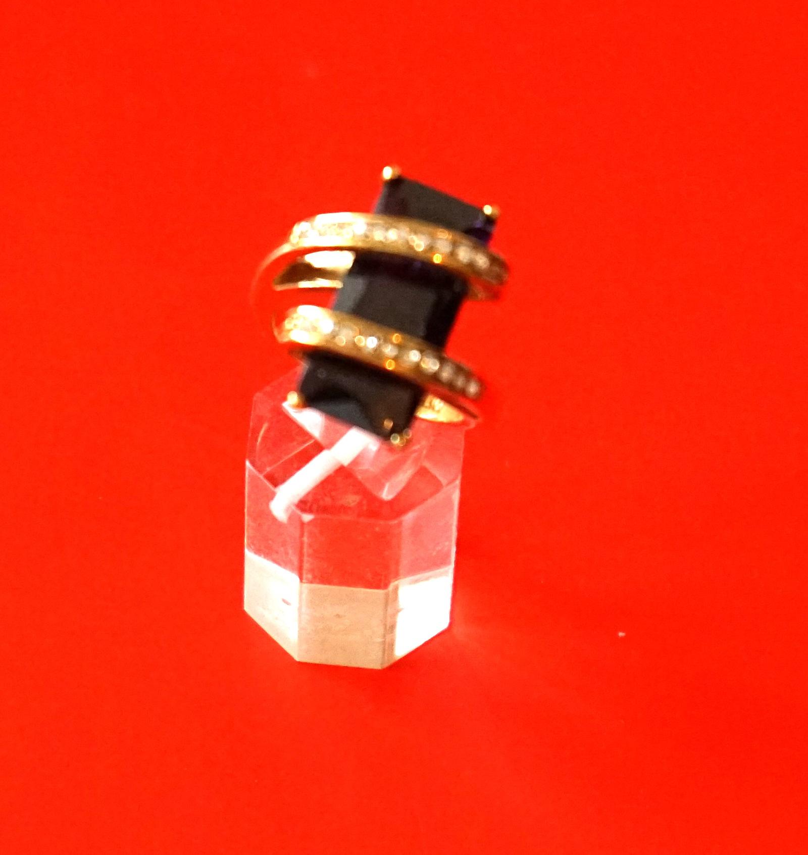 Stunning Vintage Cocktail Dress Ring Boxed (1 of 11)