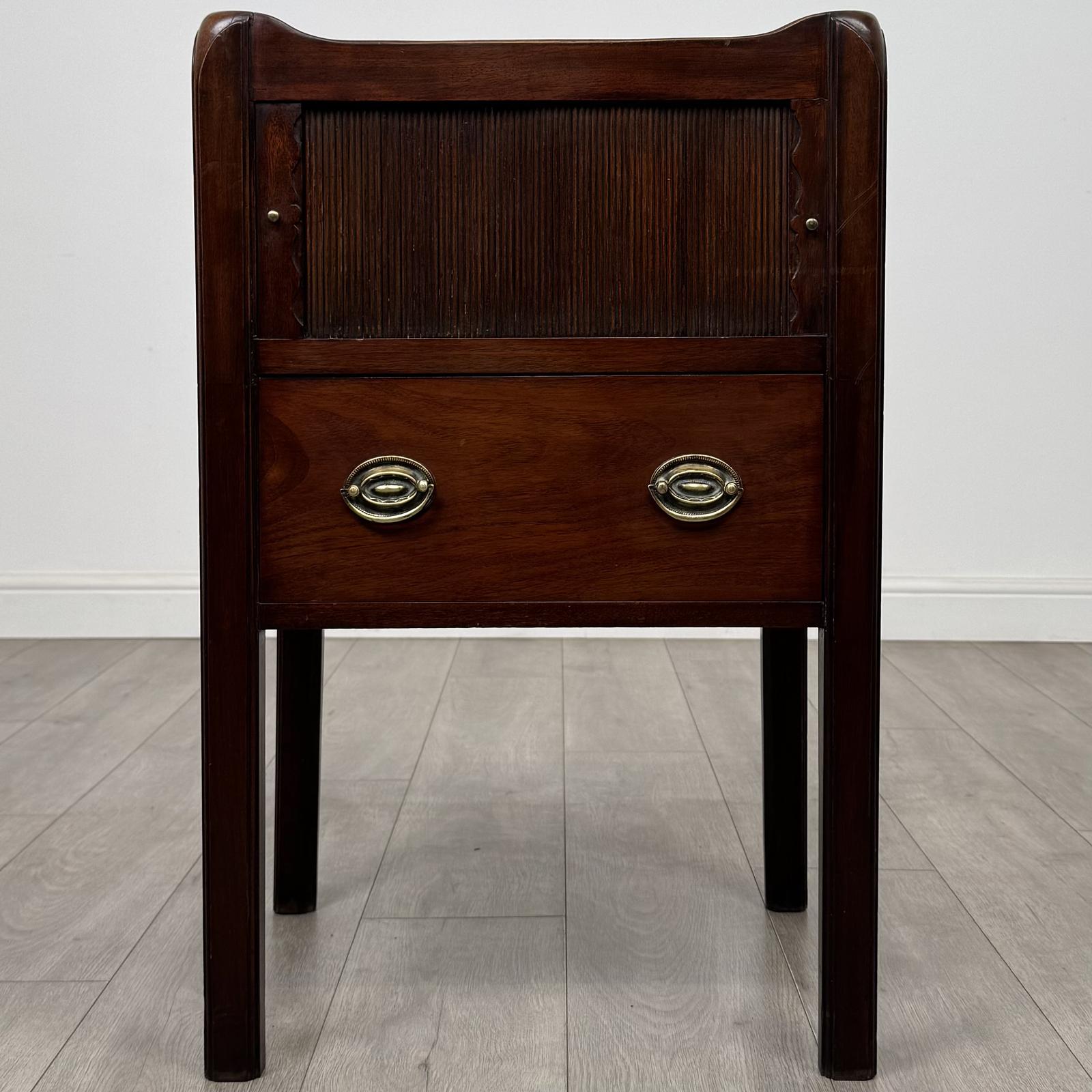 Antique 18th Century Fine Quality Cabinet in Mahogany (1 of 12) Antique 18th Century Fine Quality Cabinet in Mahogany (1 of 12)