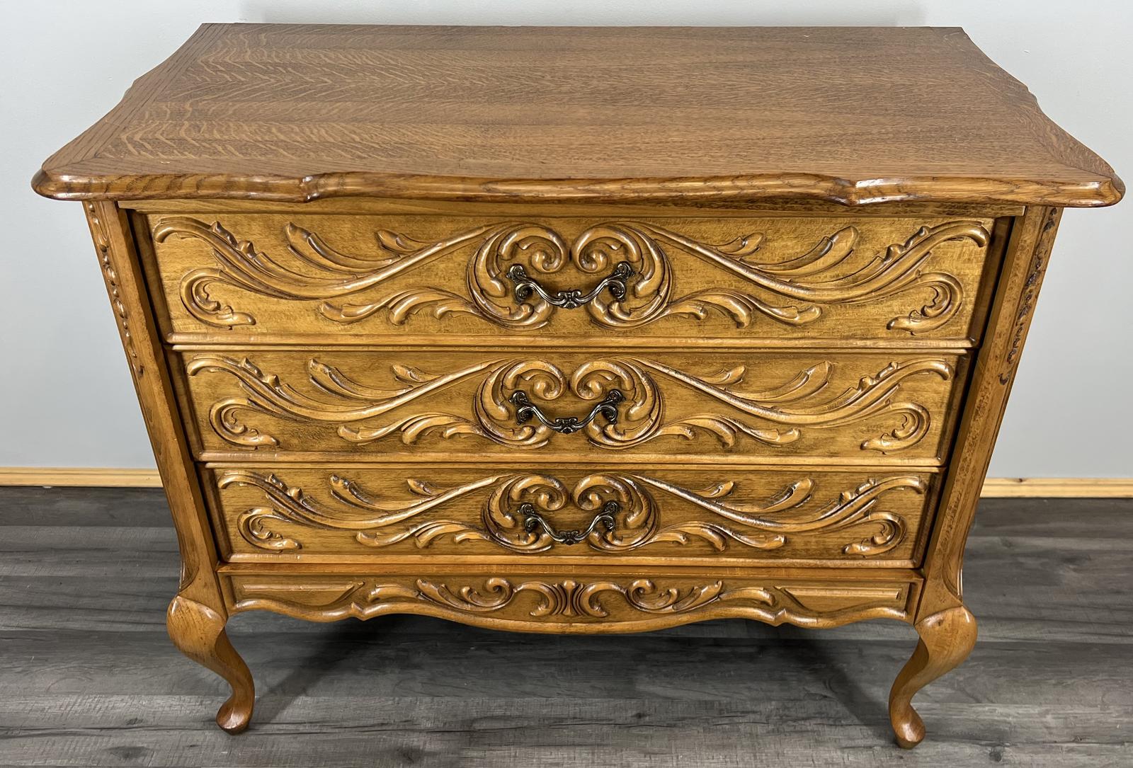 Vintage French Chest of Drawers (1 of 13)