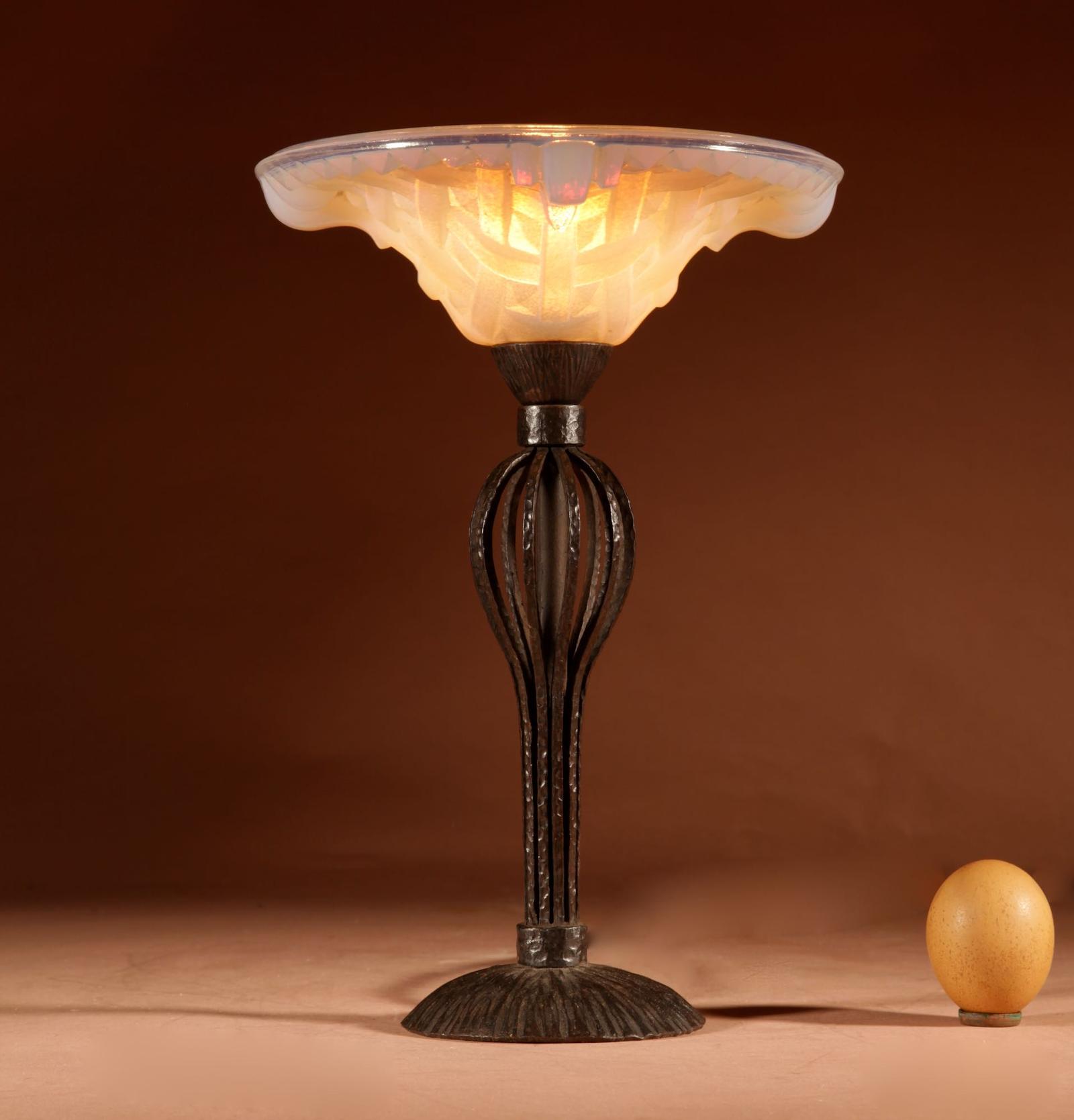 French Art Deco Lacroix / Lalique Very Interesting Opalescent Glass & Wrought Iron Table Lamp c.1930 (1 of 10) French Art Deco Lacroix / Lalique Very Interesting Opalescent Glass & Wrought Iron Table Lamp c.1930 (1 of 10)