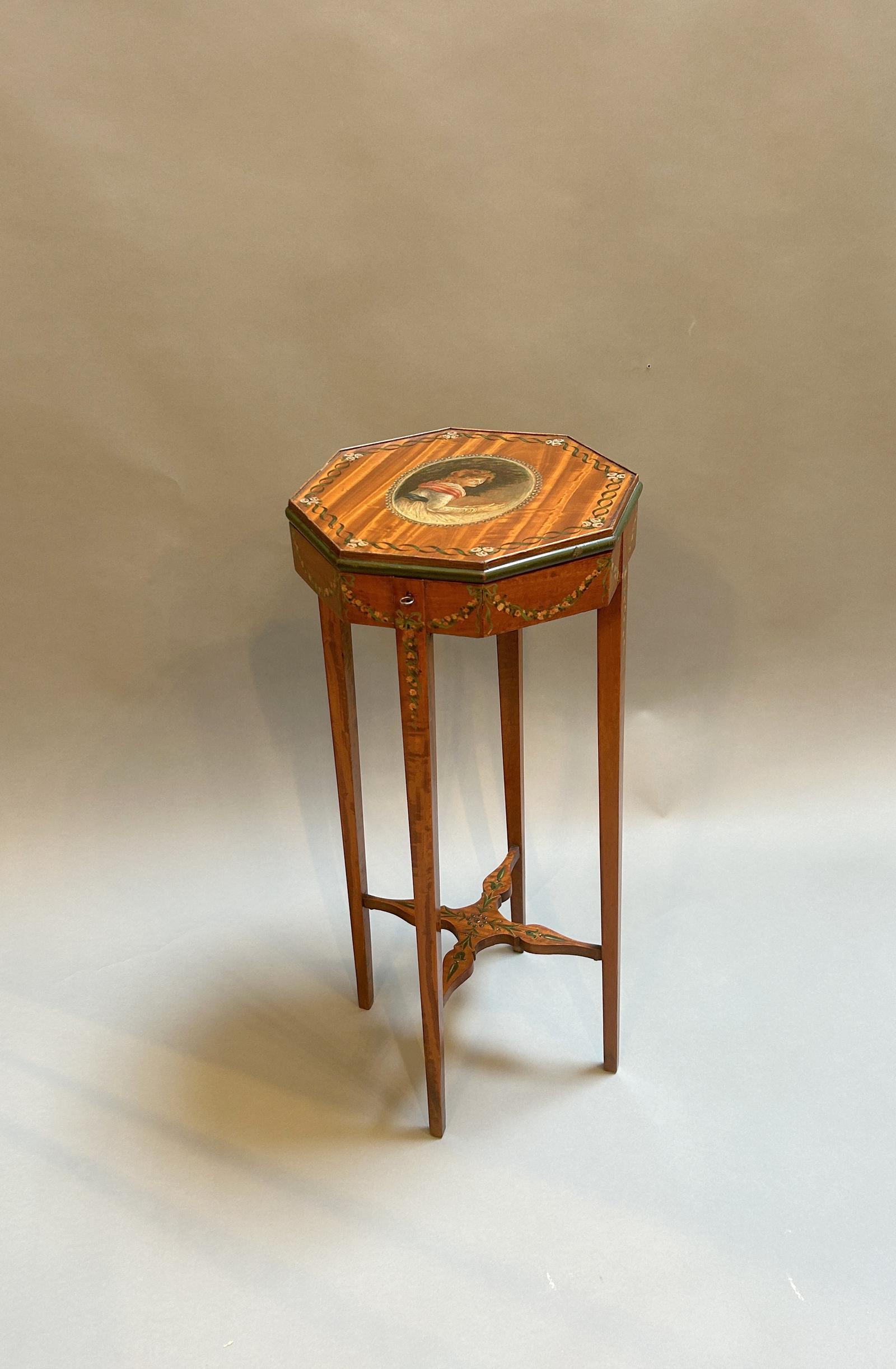 Sheraton Revival Side Table (1 of 8) Sheraton Revival Side Table (1 of 8)