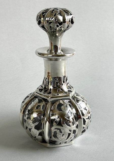 Fabulous Sterling Silver Overlay Glass Cologne Bottle (1 of 9) Fabulous Sterling Silver Overlay Glass Cologne Bottle (1 of 9)