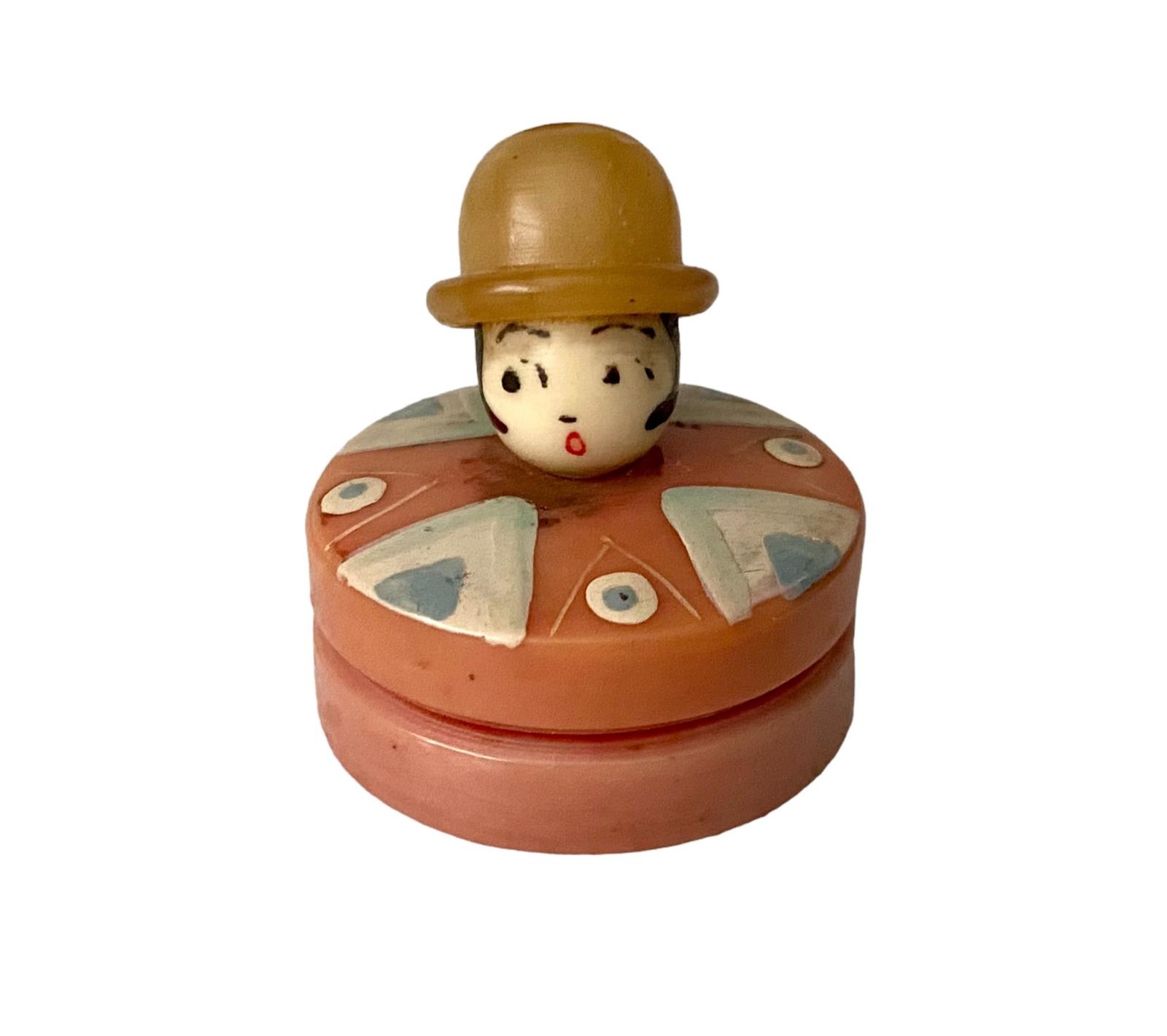 Art Deco 1920's Figural Solid Perfume Pot or Rouge Compact Box (1 of 10) Art Deco 1920's Figural Solid Perfume Pot or Rouge Compact Box (1 of 10)