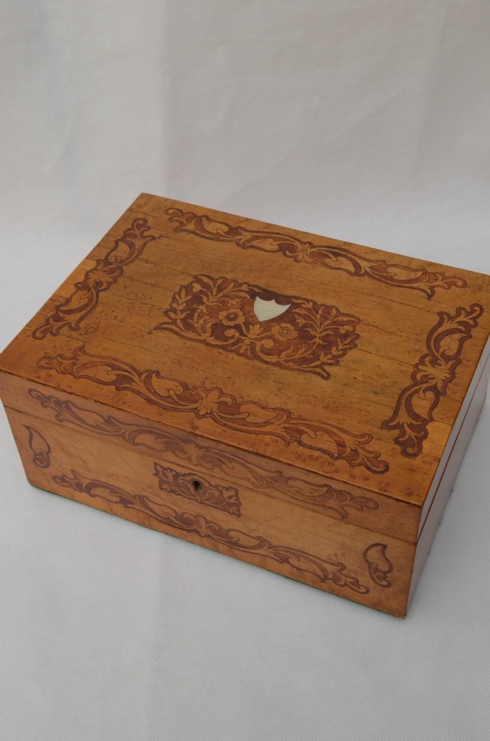 Victorian Bird's Eye Maple Jewellery Box with Tulipwood Inlay c.1860 (1 of 13) Victorian Bird's Eye Maple Jewellery Box with Tulipwood Inlay c.1860 (1 of 13)