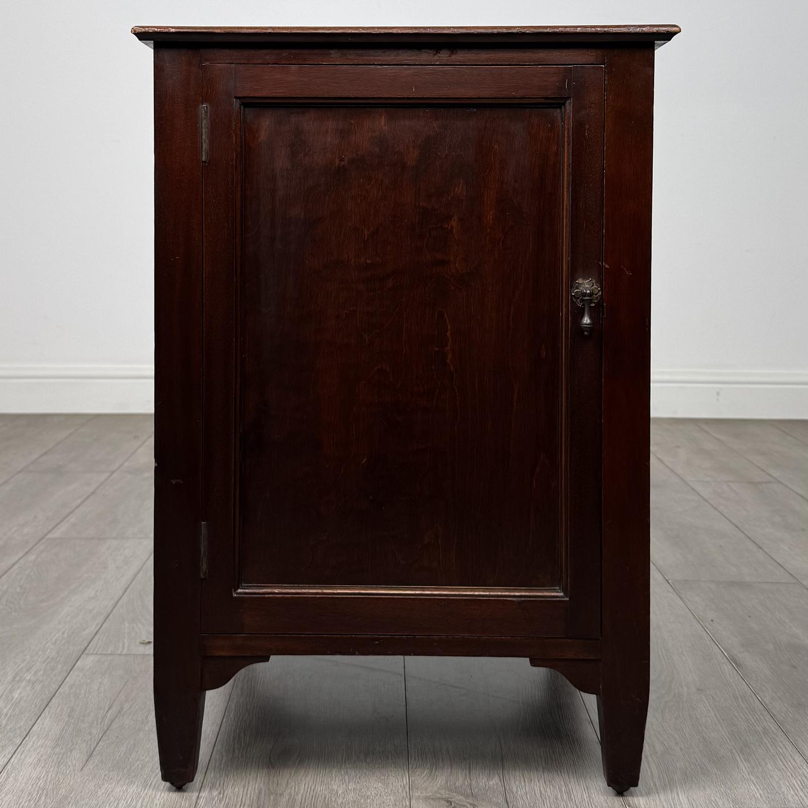 Antique 20th Century Edwardian Cupboard in Stained Oak (1 of 10) Antique 20th Century Edwardian Cupboard in Stained Oak (1 of 10)