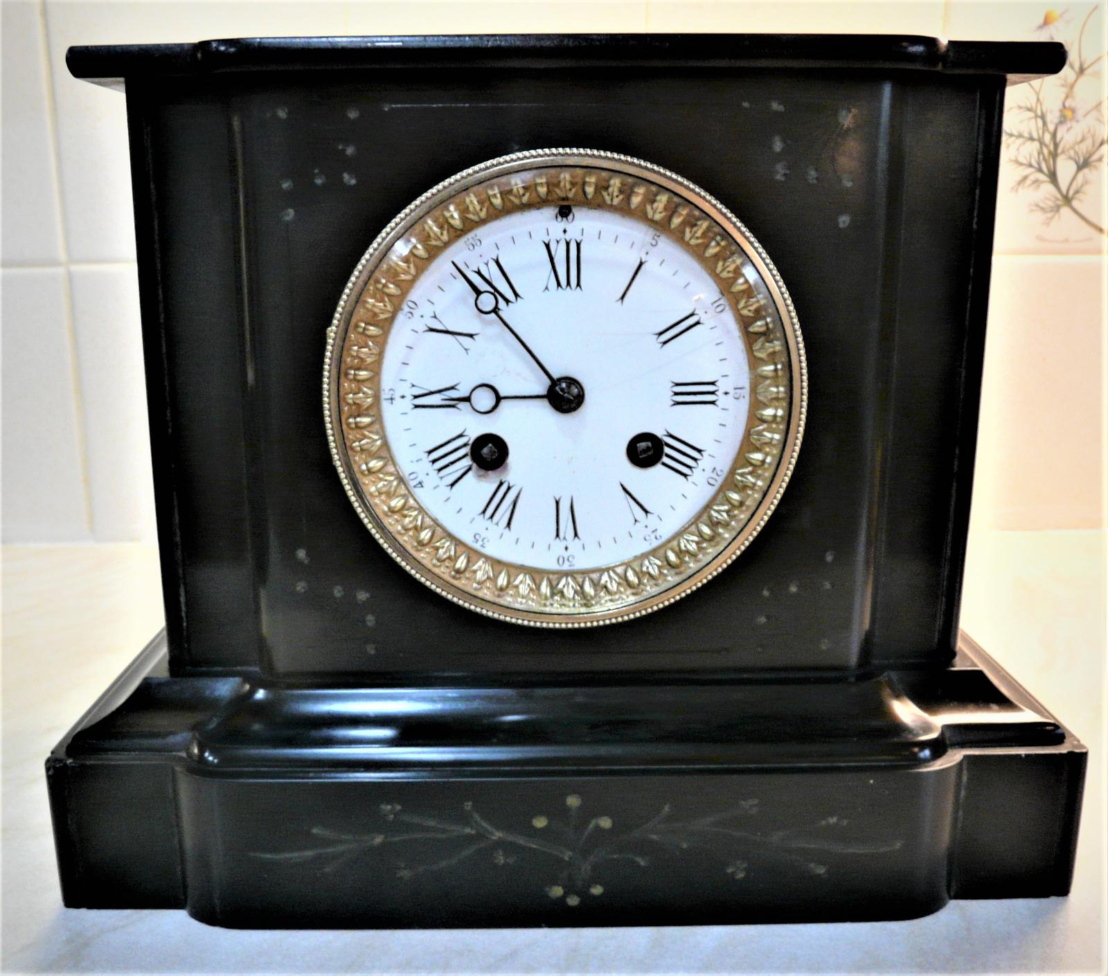 1870 French Striking Black Slate Mantel Clock (1 of 9) 1870 French Striking Black Slate Mantel Clock (1 of 9)