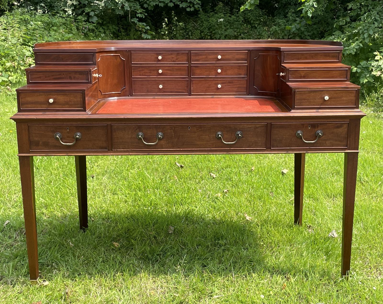 Victorian Carlton House Desk by Howard & Sons (1 of 17) Victorian Carlton House Desk by Howard & Sons (1 of 17)