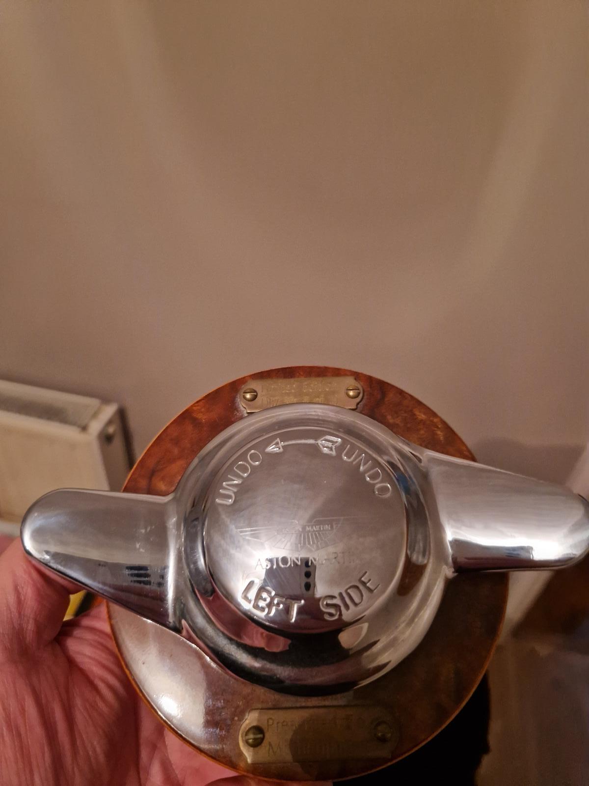 Aston Martin  DB5 Wheel Spinner Mounted (1 of 1)