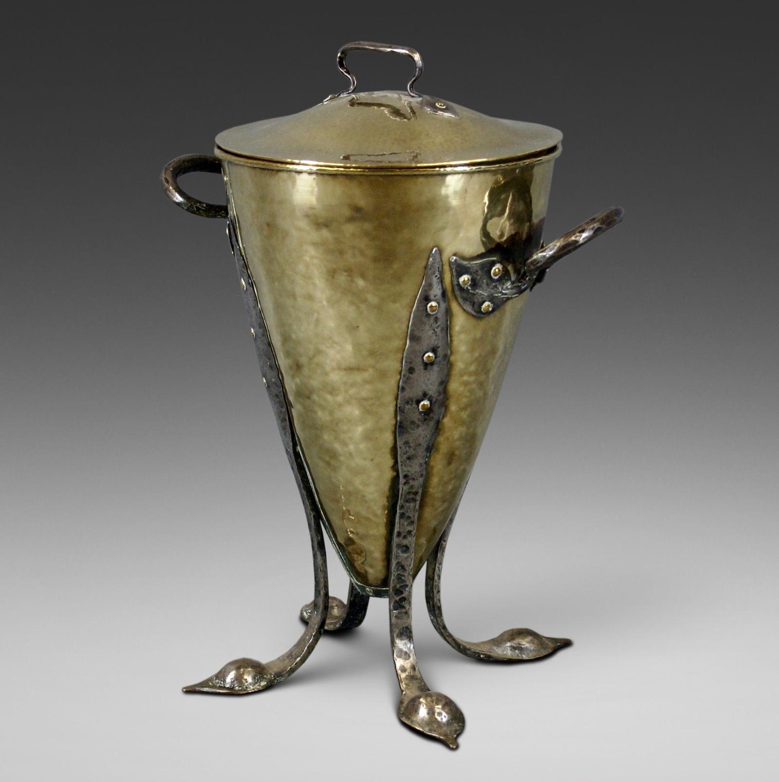 A Superb Art Nouveau Coal Scuttle (1 of 4)