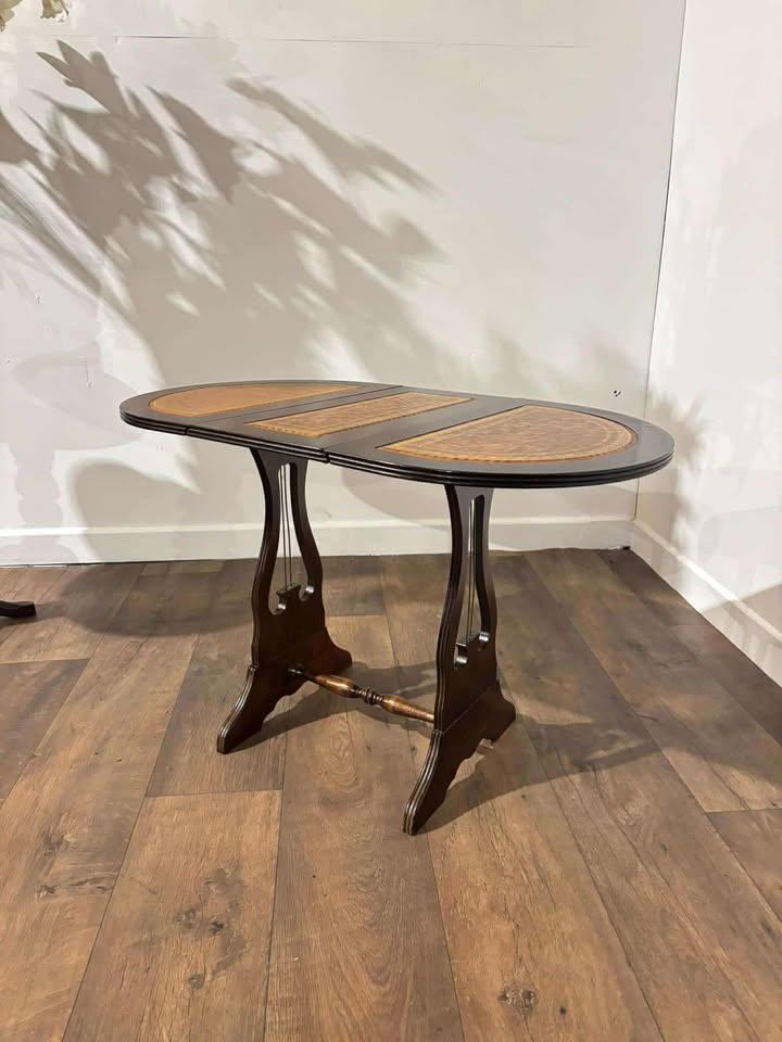 Vintage Small Mahogany Drop-leaf Table (1 of 17)