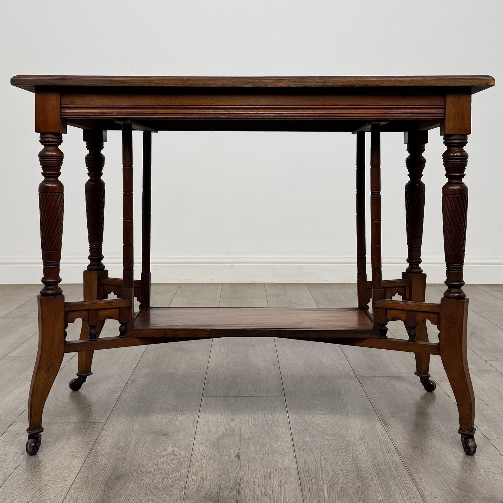 Antique 20th Century Edwardian Side Table In Walnut (1 of 9) Antique 20th Century Edwardian Side Table In Walnut (1 of 9)