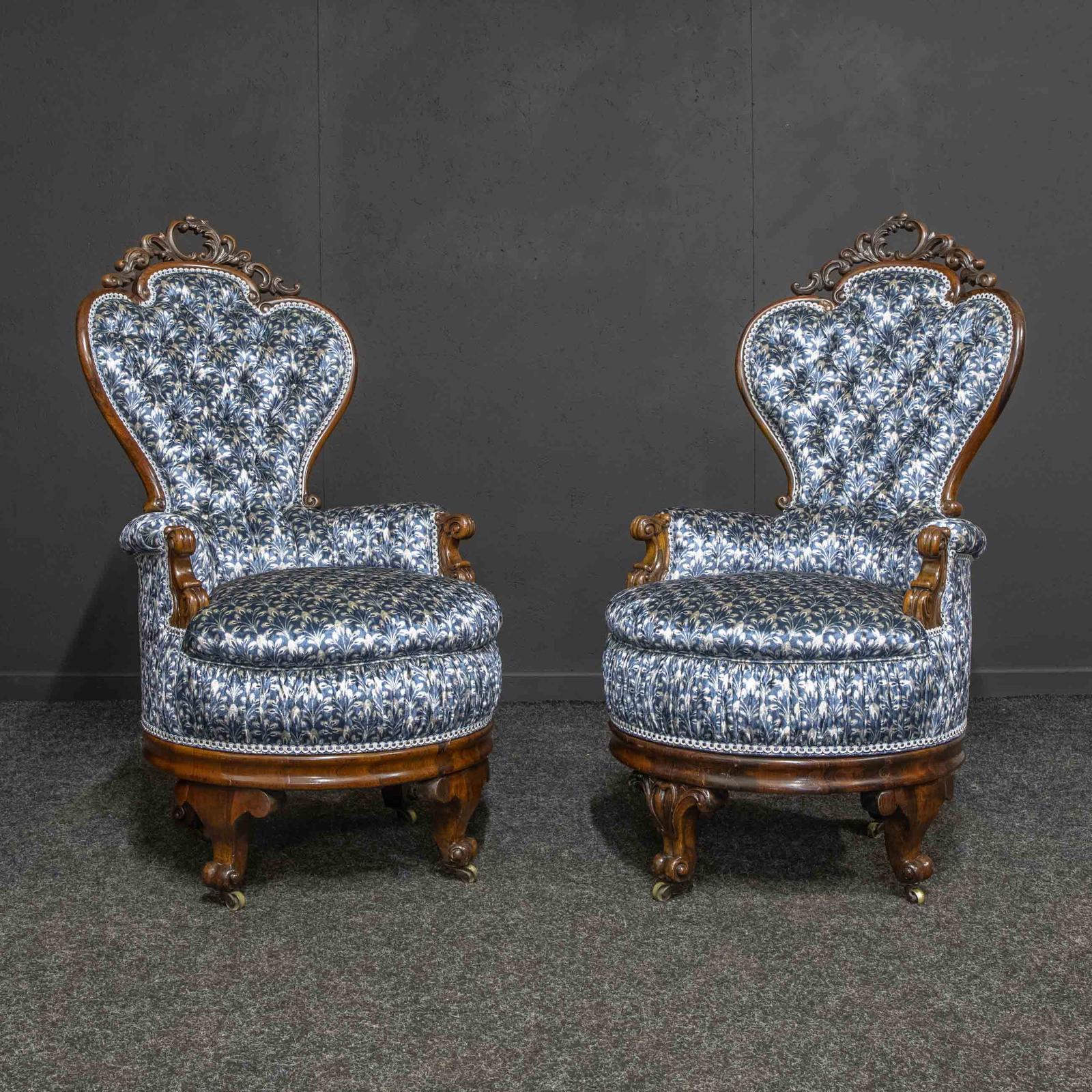 Victorian Liner Chairs (1 of 19)