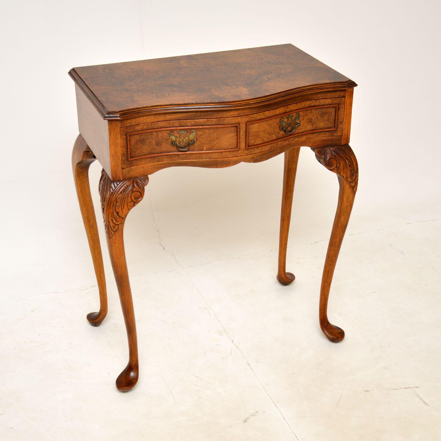 Burr Walnut Console / Side Table (1 of 10) Burr Walnut Console / Side Table (1 of 10)