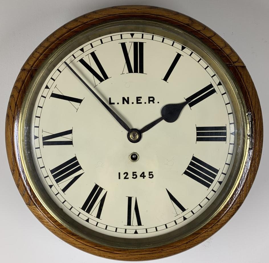 L.N.E.R Fusee Wall Clock (1 of 15) L.N.E.R Fusee Wall Clock (1 of 15)
