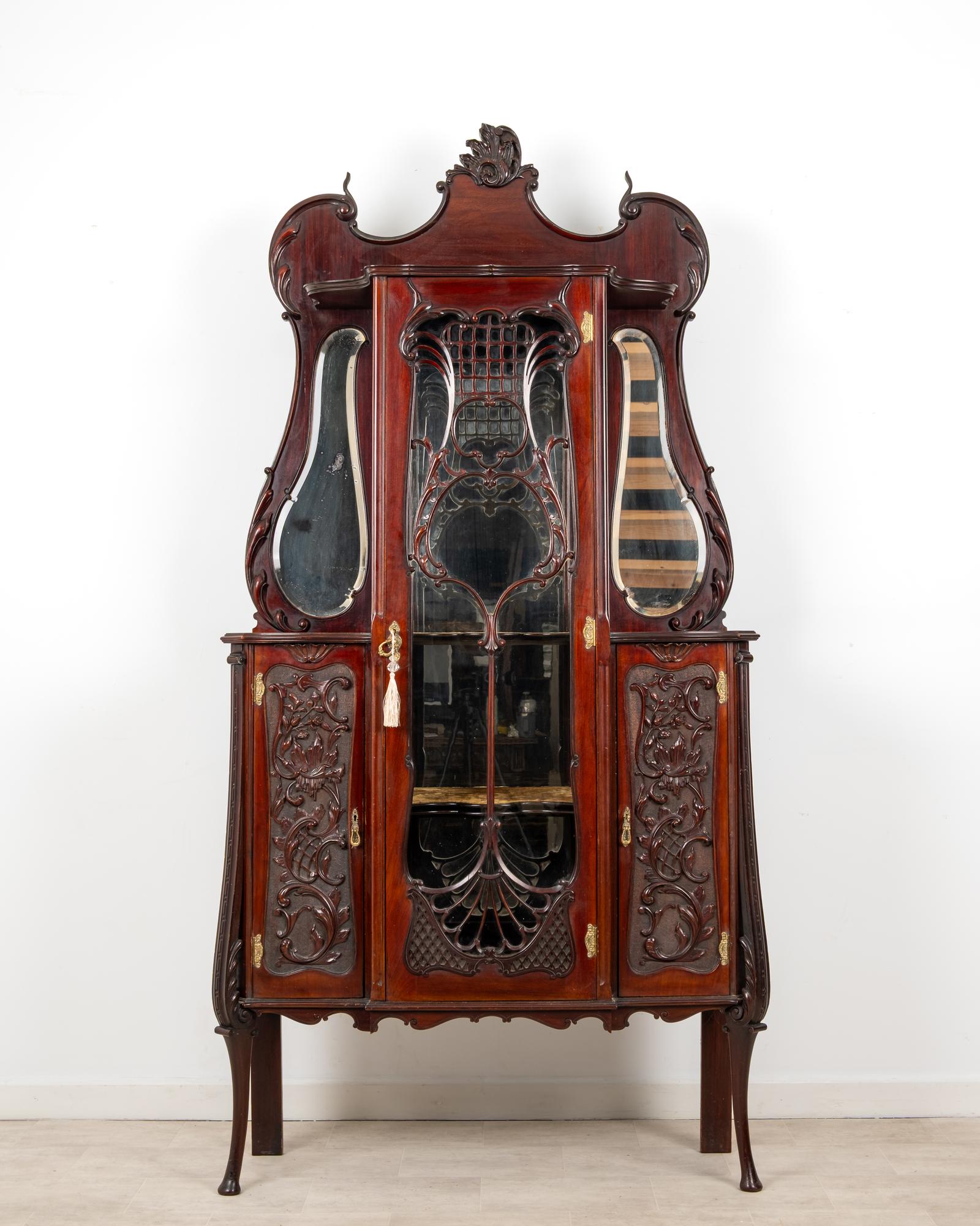 Antique Victorian Carved Mahogany Display Cabinet c.1890 (1 of 11) Antique Victorian Carved Mahogany Display Cabinet c.1890 (1 of 11)