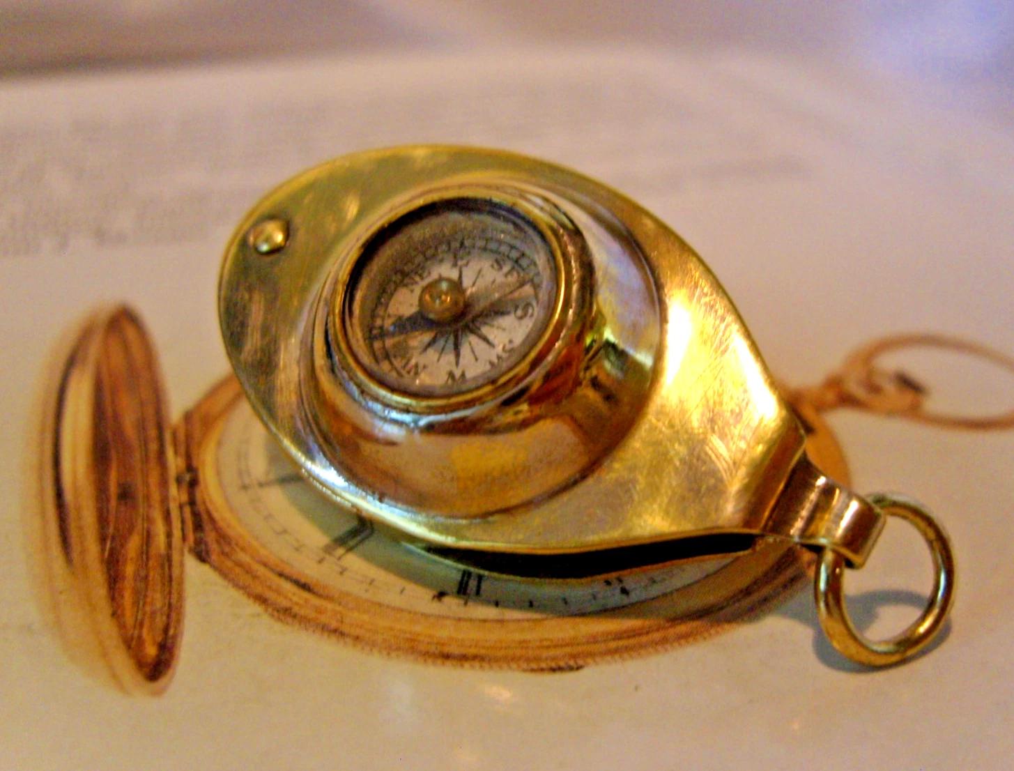 Pocket Watch Chain Fob Compass & Magnifying Glass 1920s Chunky Brass English Fob (1 of 13) Pocket Watch Chain Fob Compass & Magnifying Glass 1920s Chunky Brass English Fob (1 of 13)