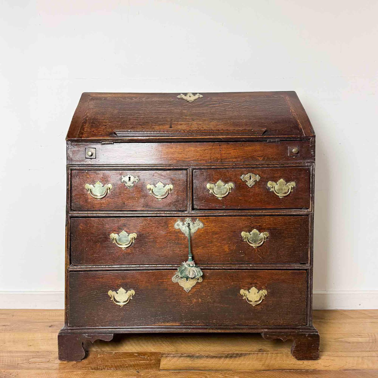 Oak Bureau - main image