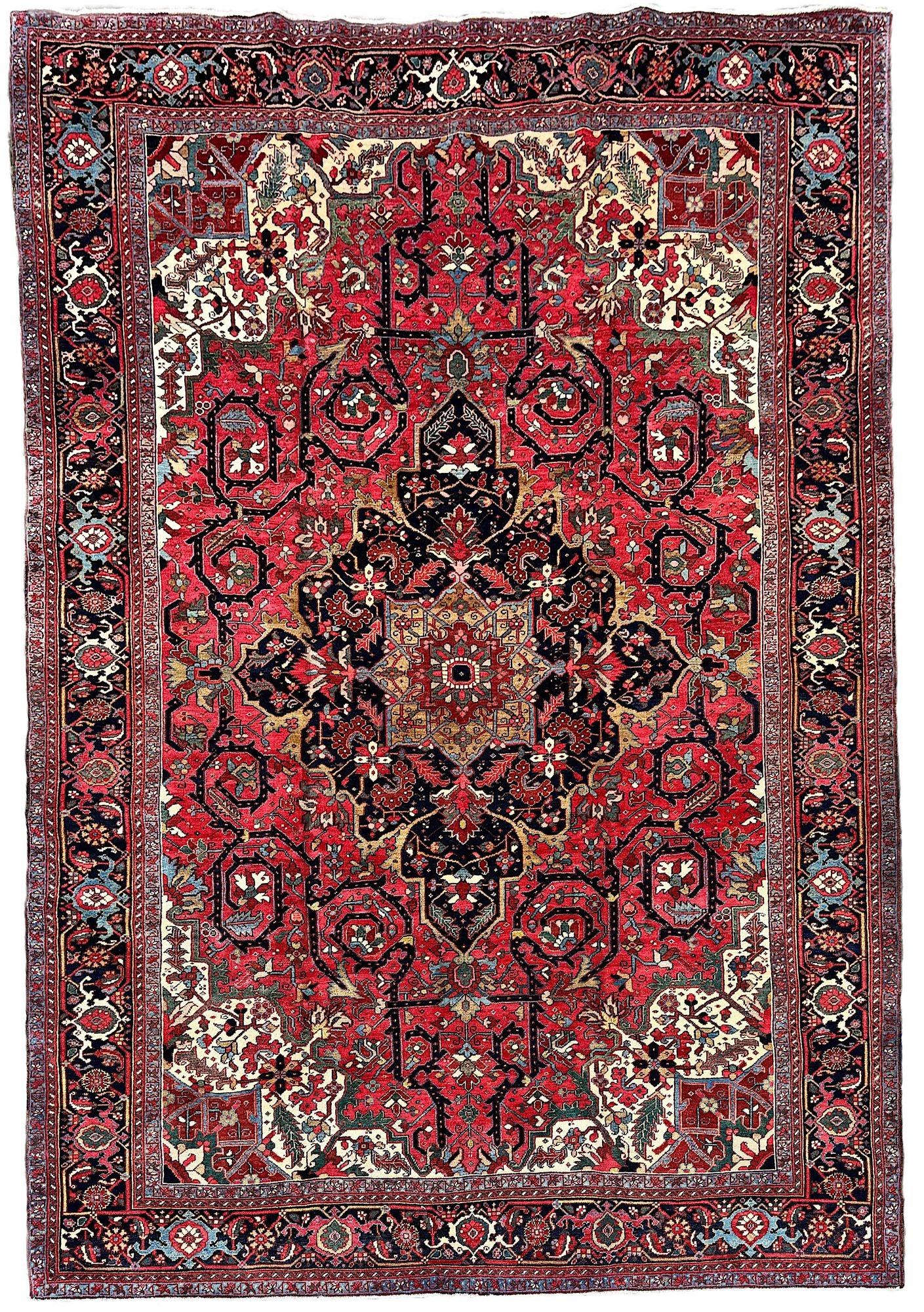 Antique Heriz Carpet 3.68m x 2.65m (1 of 20)