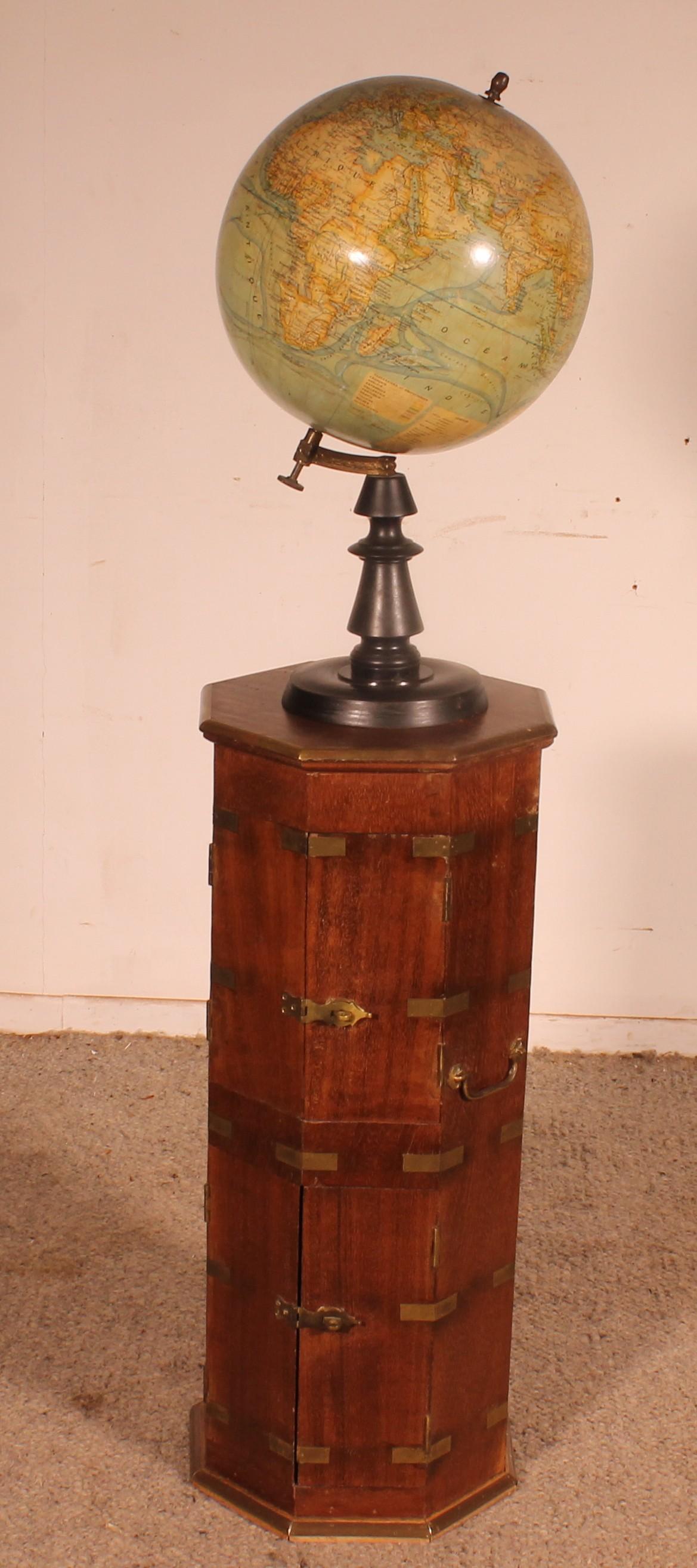 Navy / Military-style Column (1 of 12) Navy / Military-style Column (1 of 12)