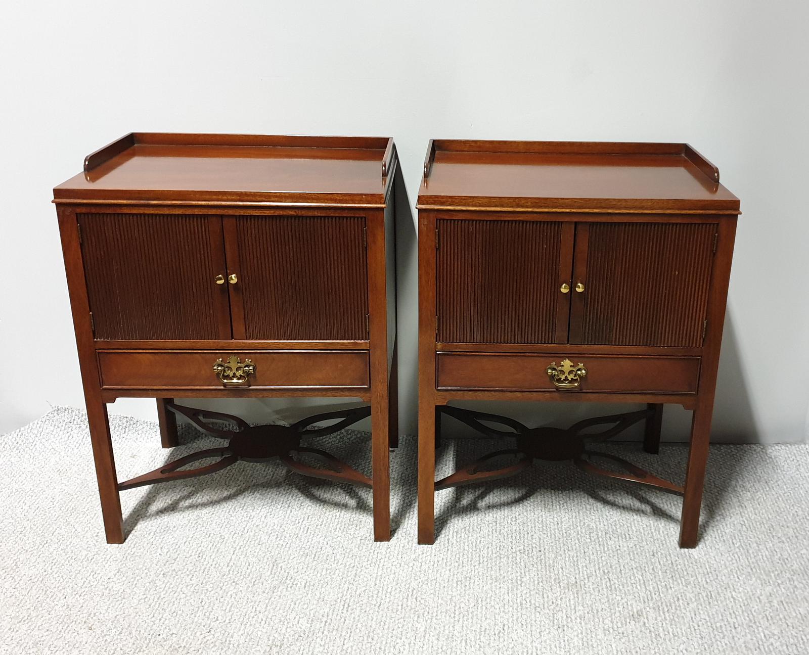 Pair of Mahogany Bedside Cabinets (1 of 1)