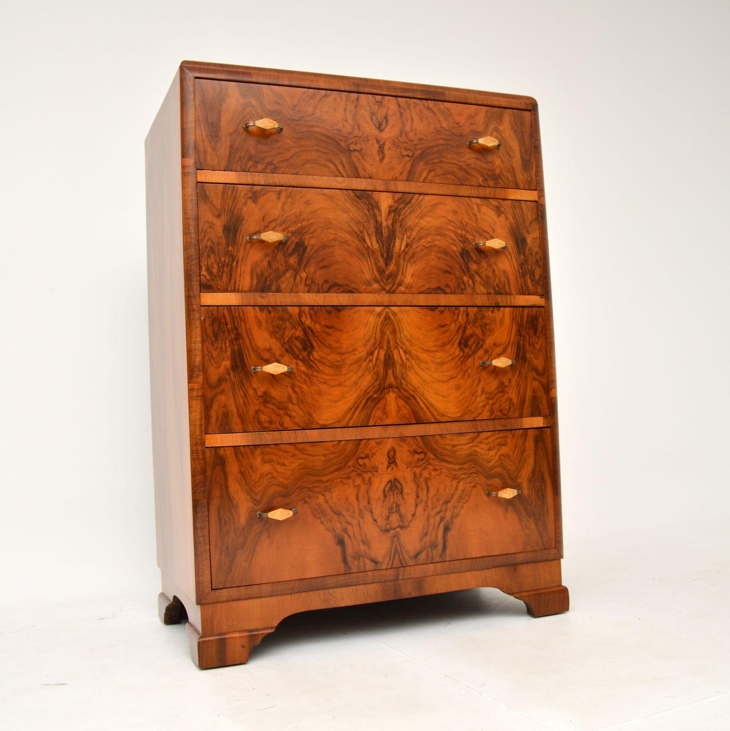 1930's Art Deco Figured Walnut Chest of Drawers (1 of 9) 1930's Art Deco Figured Walnut Chest of Drawers (1 of 9)