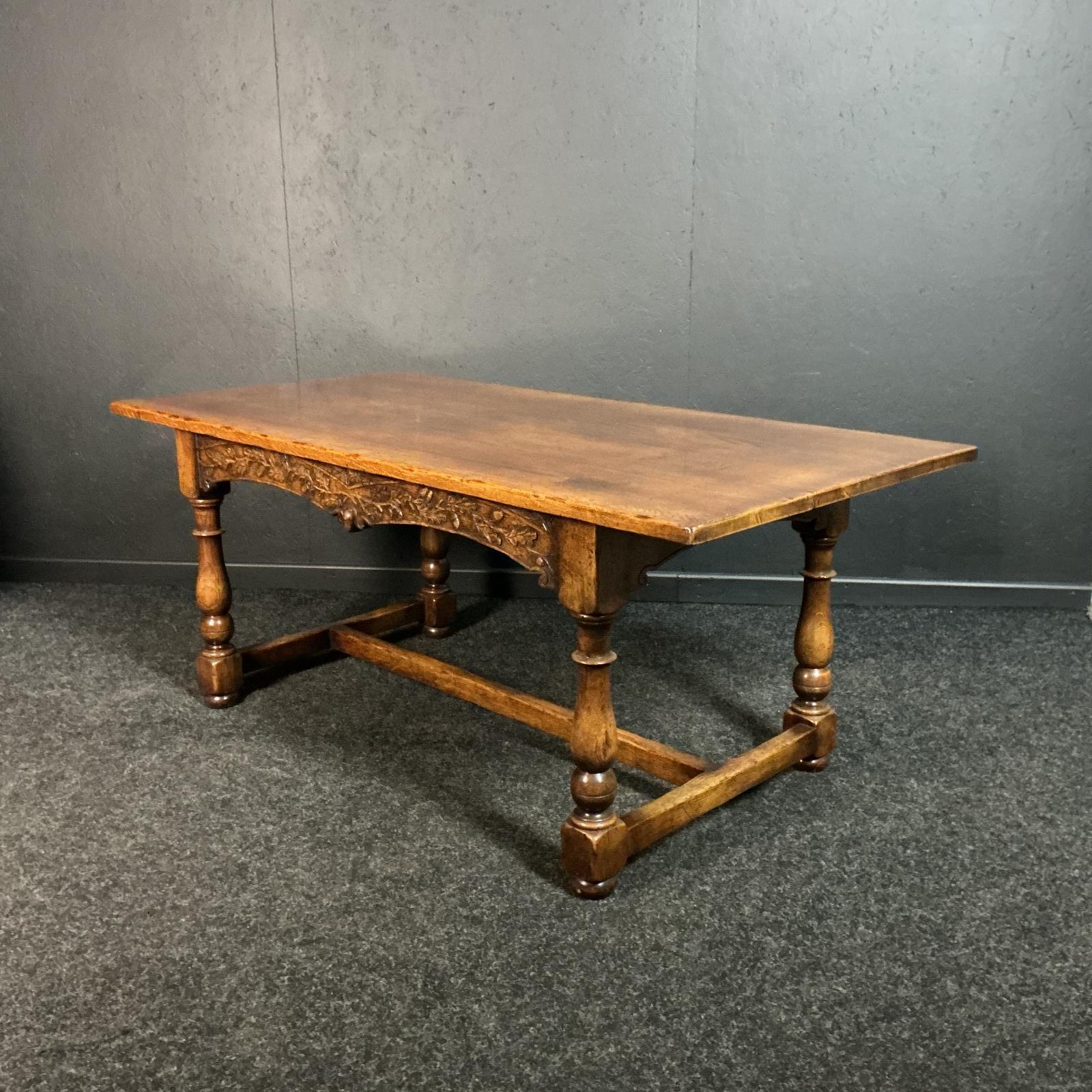 Oak Acorn Refectory Table (1 of 5) Oak Acorn Refectory Table (1 of 5)