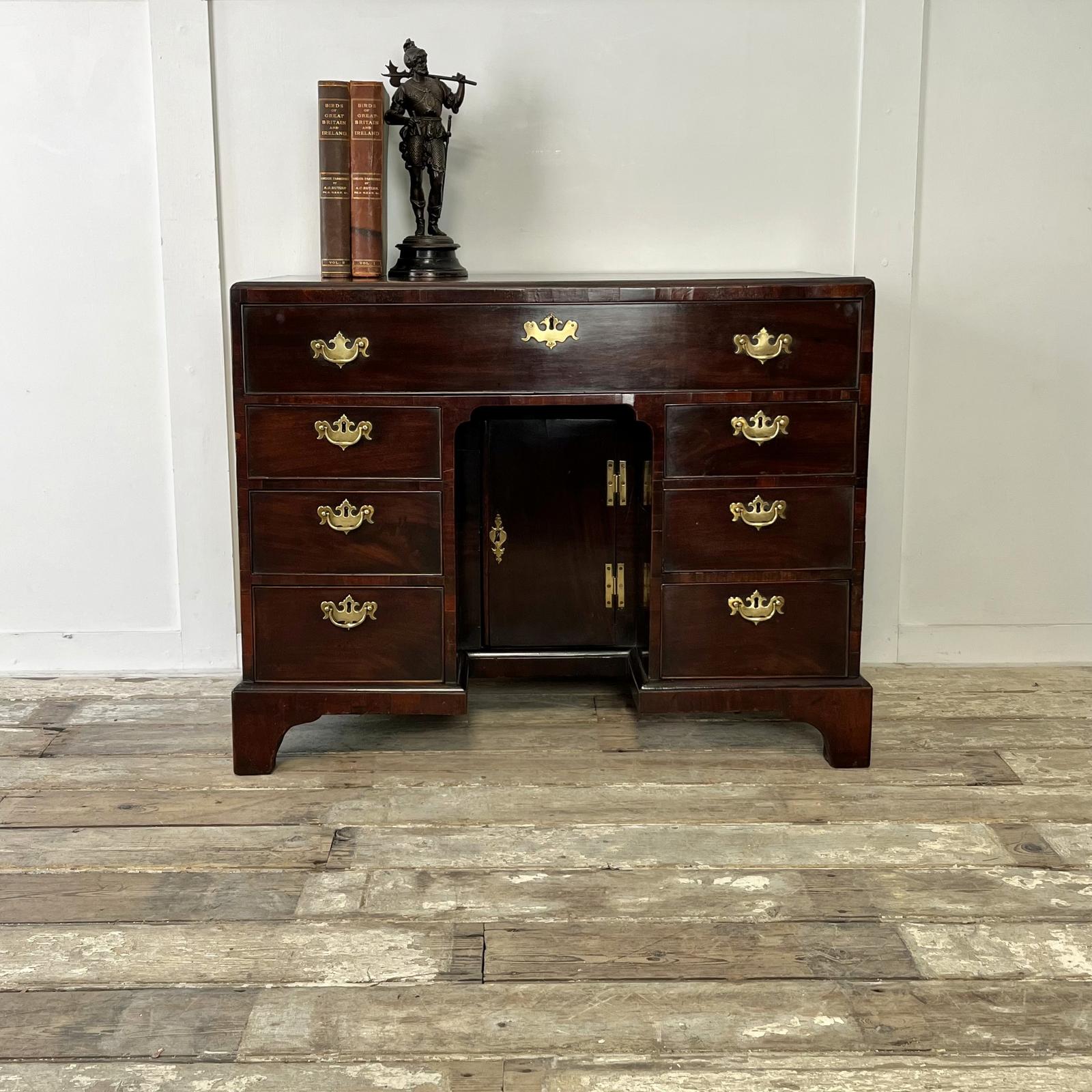 Georgian Virginia Red Walnut Kneehole Desk (1 of 16)