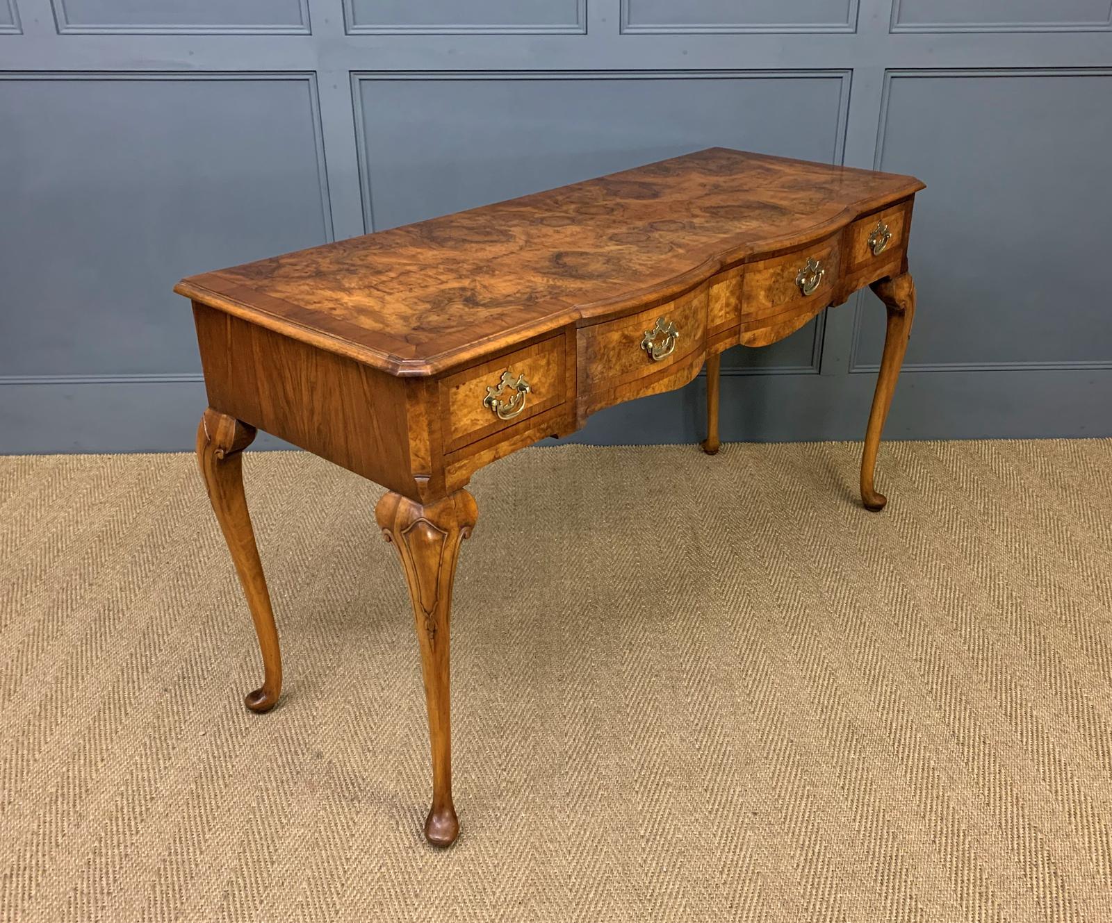 Queen Anne Style Walnut Side Table (1 of 13) Queen Anne Style Walnut Side Table (1 of 13)