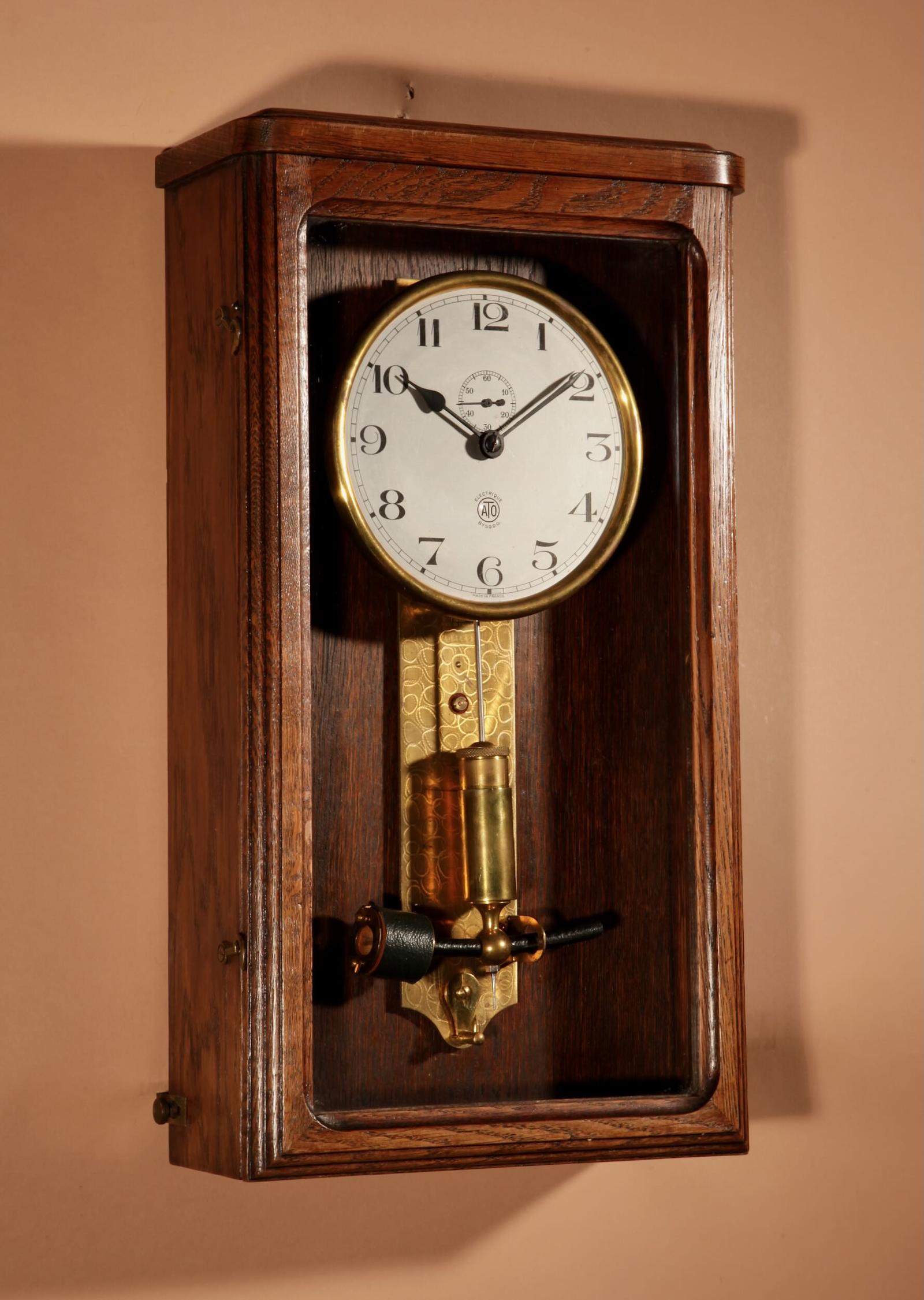 ATO French Early Electrical Oak Wall Clock. (1 of 8) ATO French Early Electrical Oak Wall Clock. (1 of 8)