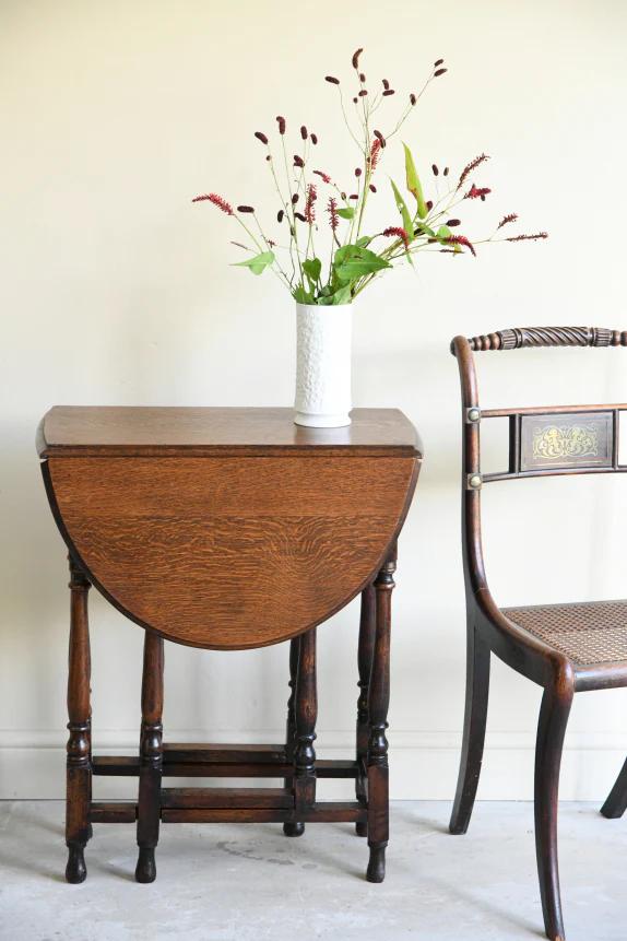 Small Oval Oak Drop Leaf Table (1 of 11)