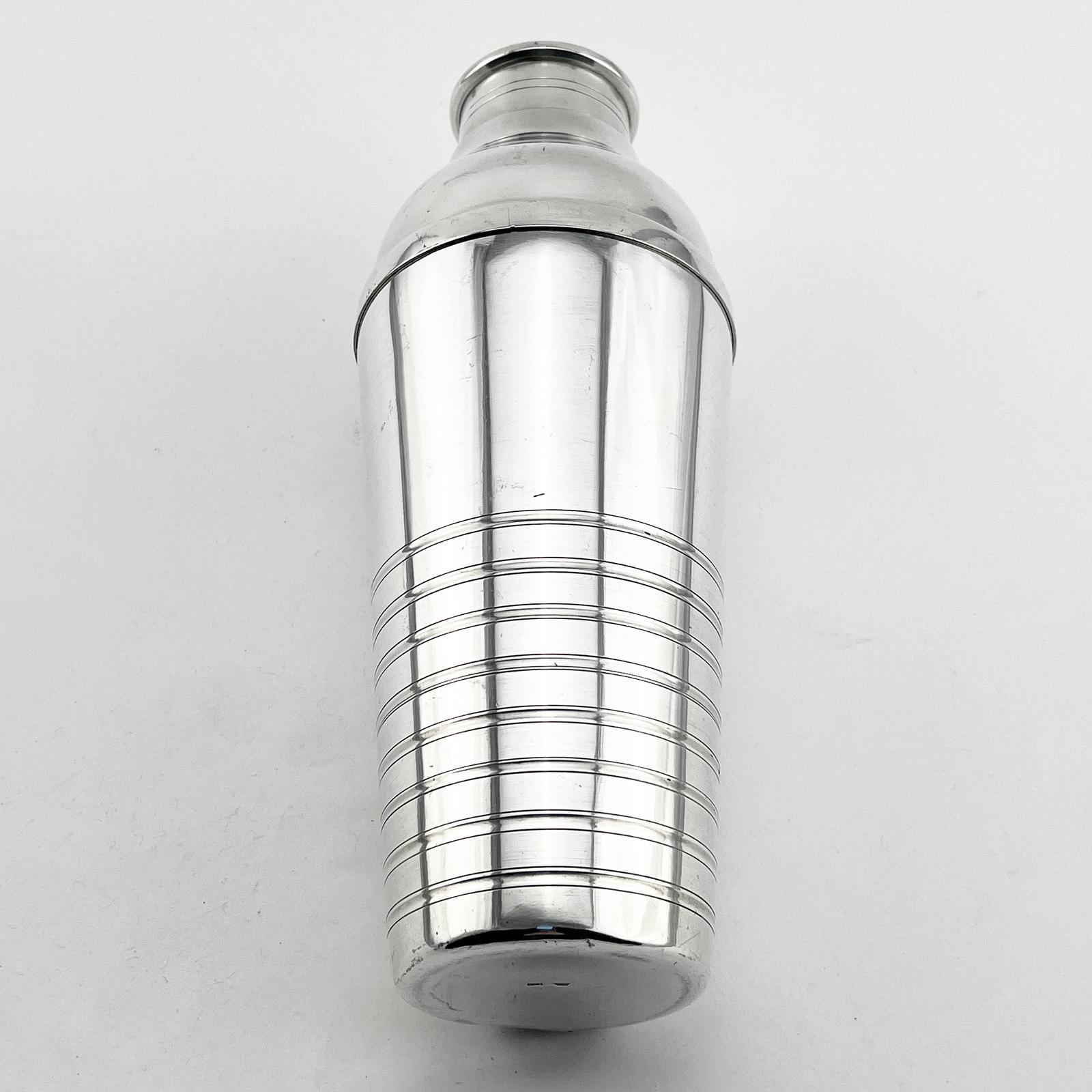 Stylish Large Continental Silver Plated Cocktail Shaker (1 of 6) Stylish Large Continental Silver Plated Cocktail Shaker (1 of 6)