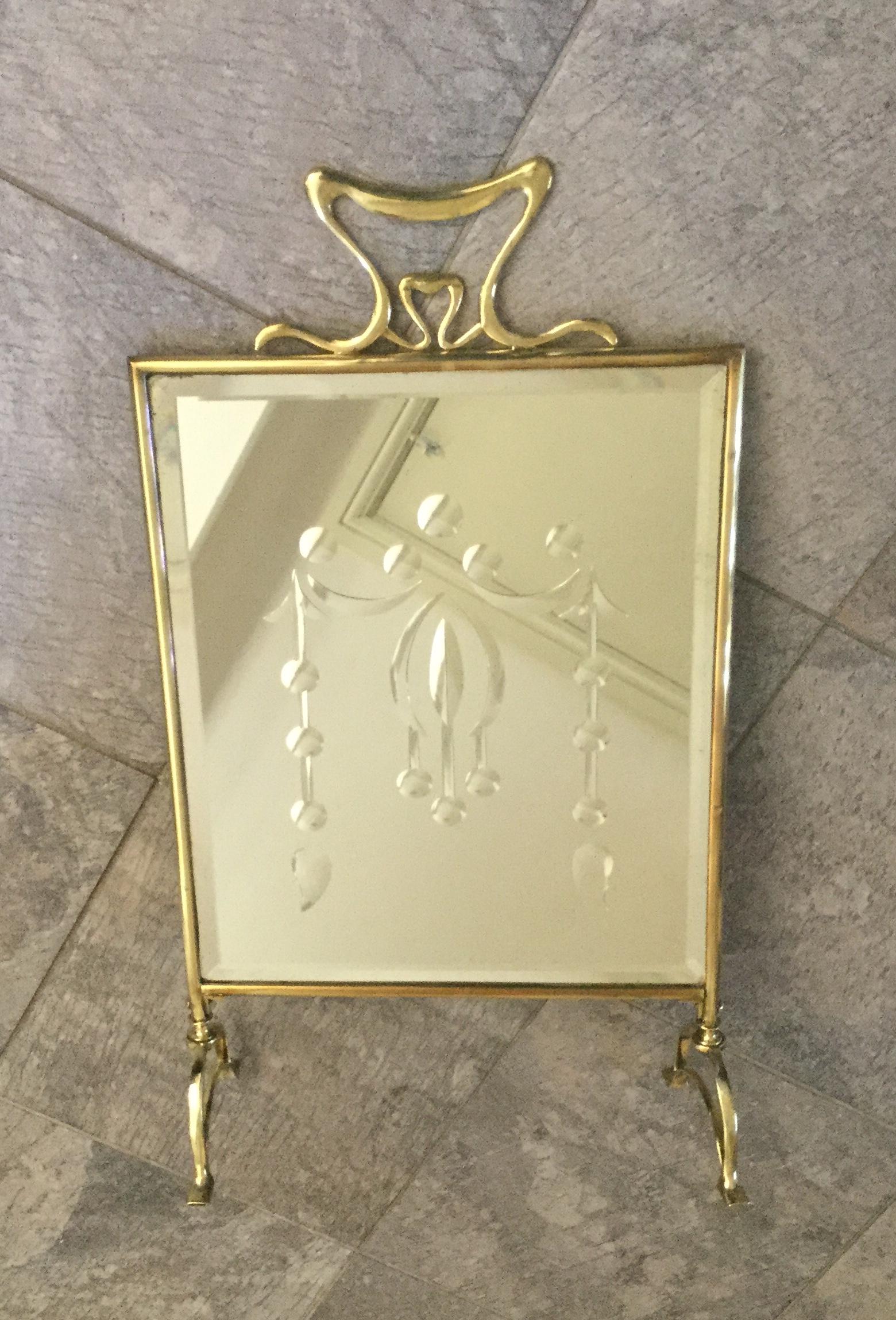 Early 20th Century Brass Mirrored Fire Guard (1 of 1) Early 20th Century Brass Mirrored Fire Guard (1 of 1)