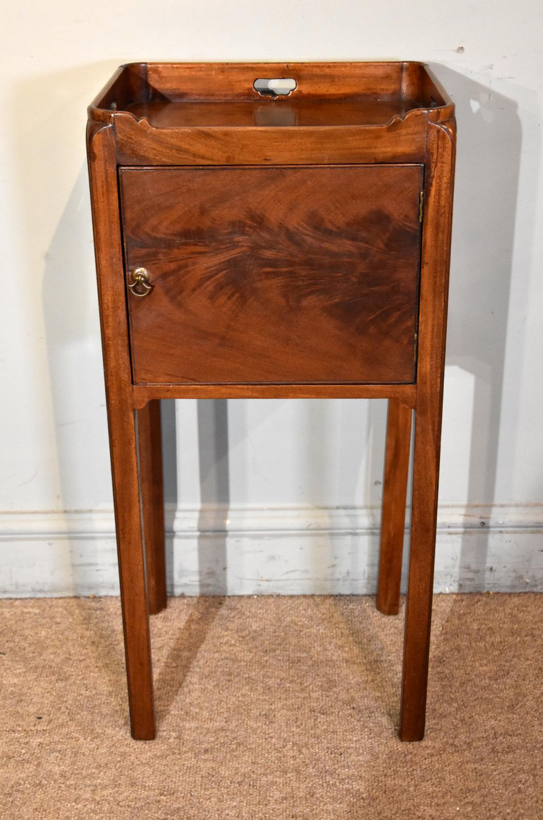 George III Mahogany Chippendale Period Bedside Cupboard (1 of 5)