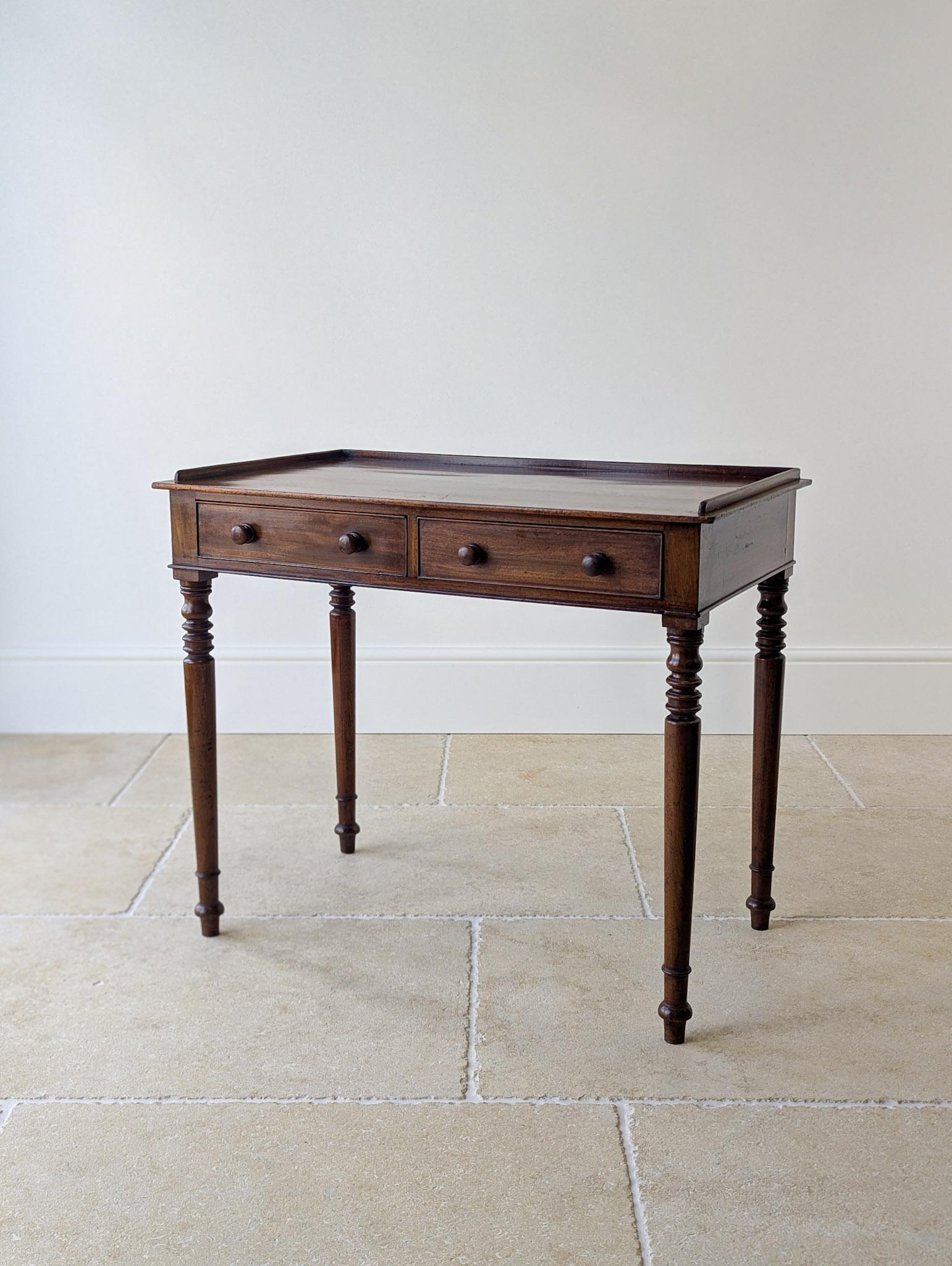 Antique William IV Mahogany Writing Table c.1830 (1 of 17) Antique William IV Mahogany Writing Table c.1830 (1 of 17)
