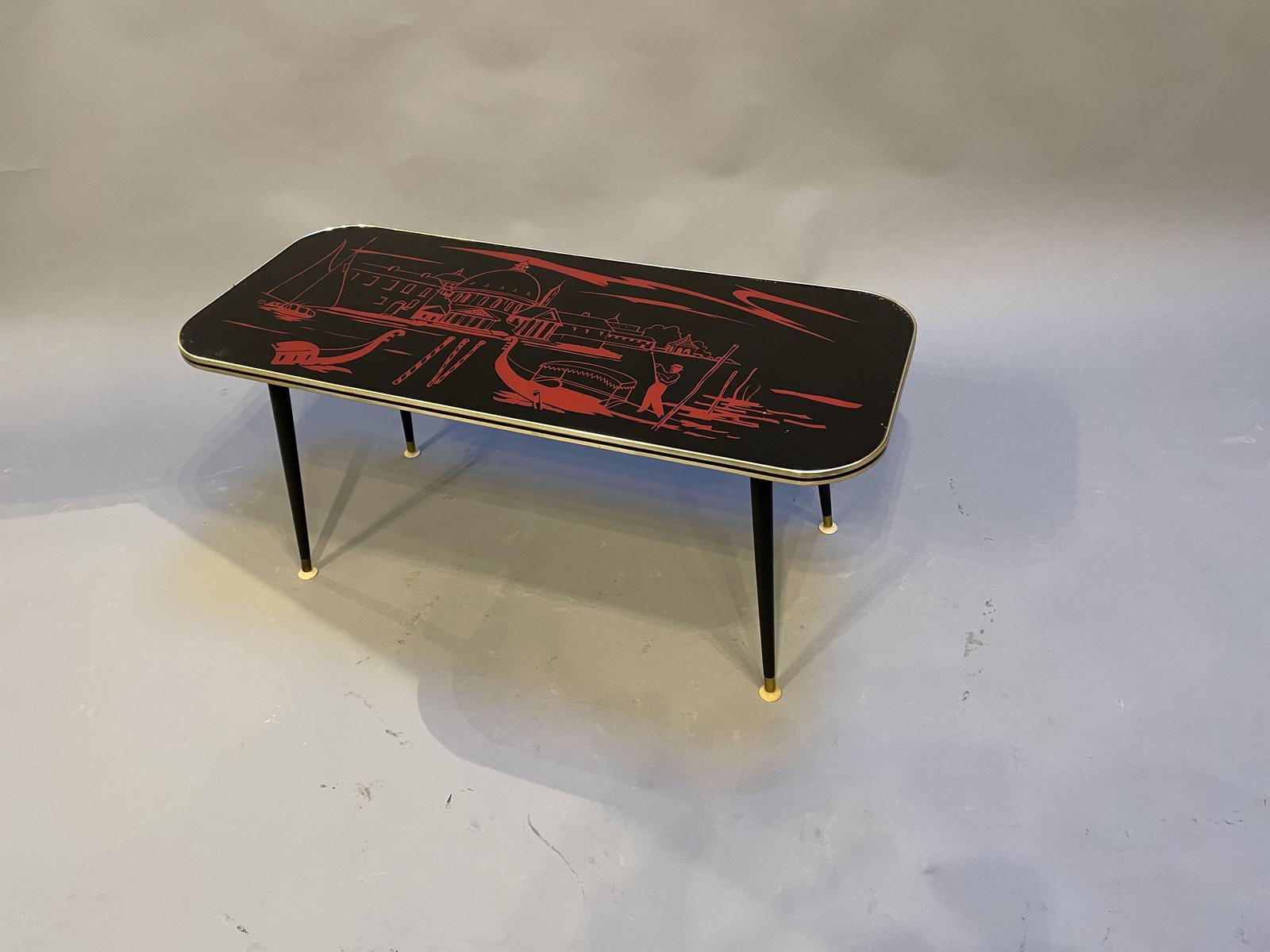 Vintage Stylish Coffee Table (1 of 6)