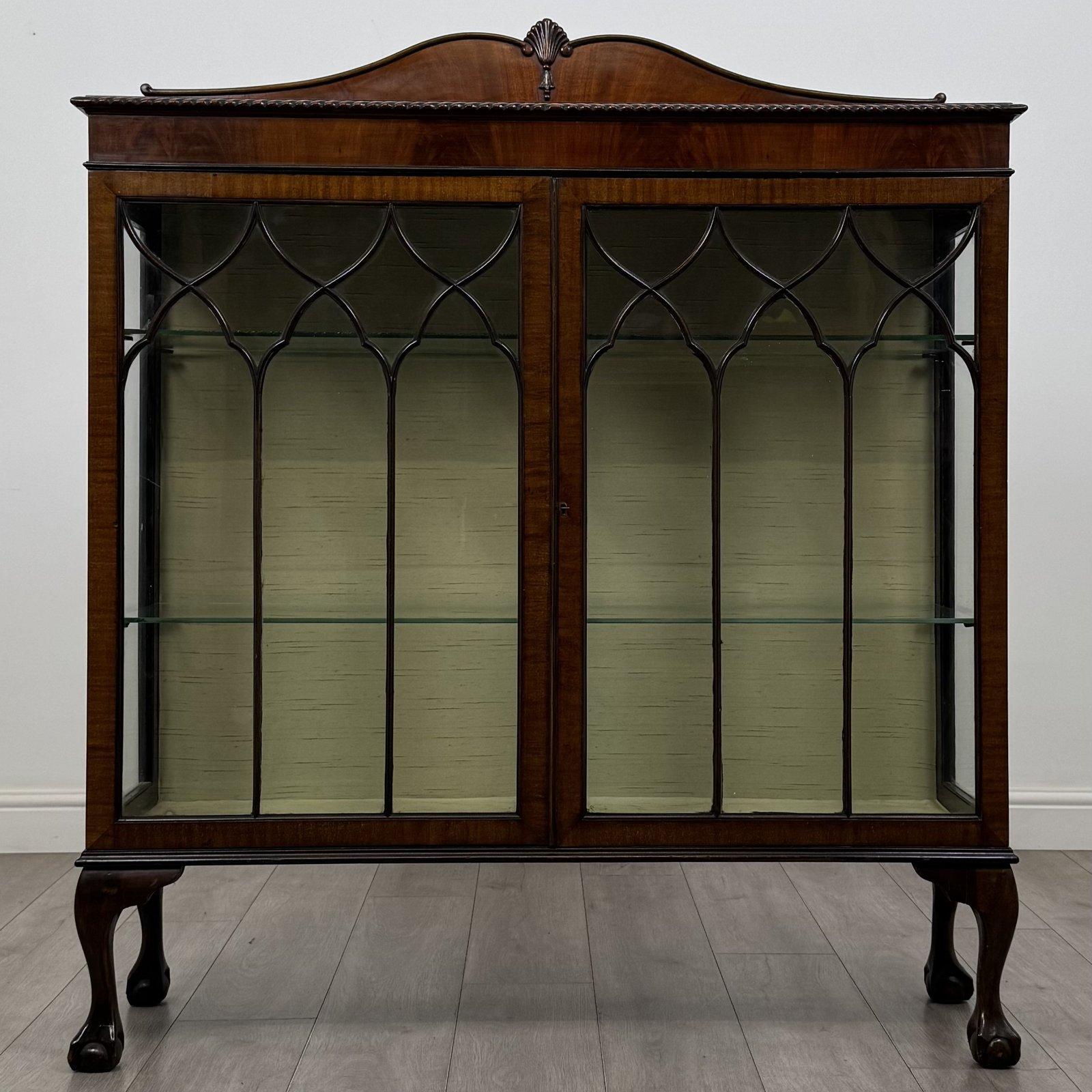 Antique Chippendale Style Mahogany Display Cabinet | Ball & Claw Feet | AF-6685 (1 of 10) Antique Chippendale Style Mahogany Display Cabinet | Ball & Claw Feet | AF-6685 (1 of 10)
