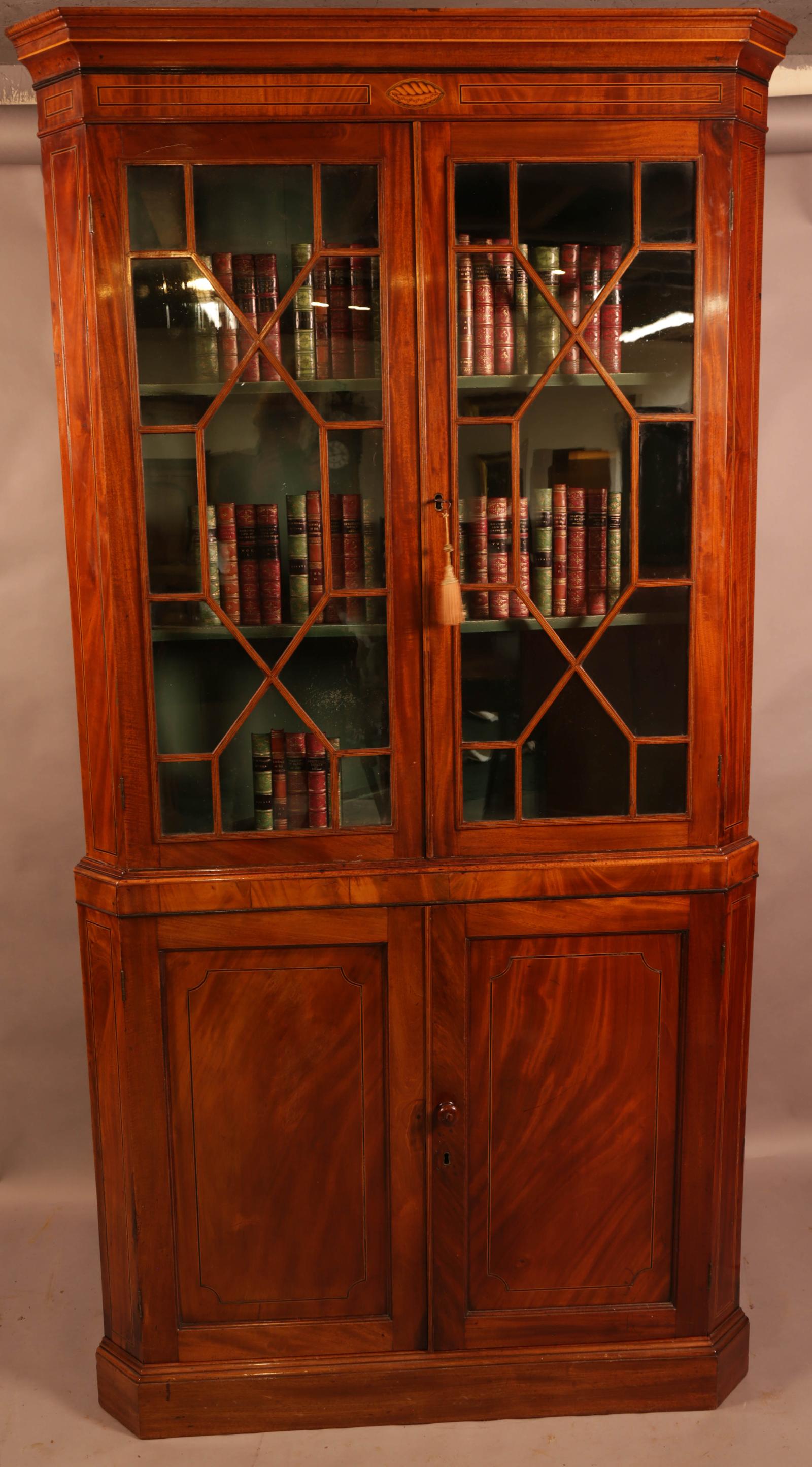 18th Century Mahogany Full Height Corner Cupboard (1 of 10) 18th Century Mahogany Full Height Corner Cupboard (1 of 10)