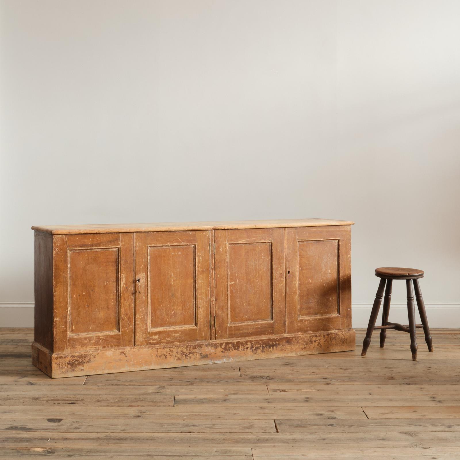 19th Century Simulated Oak Dry Scraped Dresser Base (1 of 14)