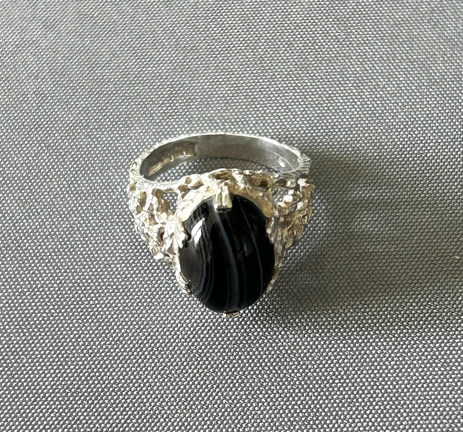 Vintage Brutalist Silver & Banded Agate Ring (1 of 6)