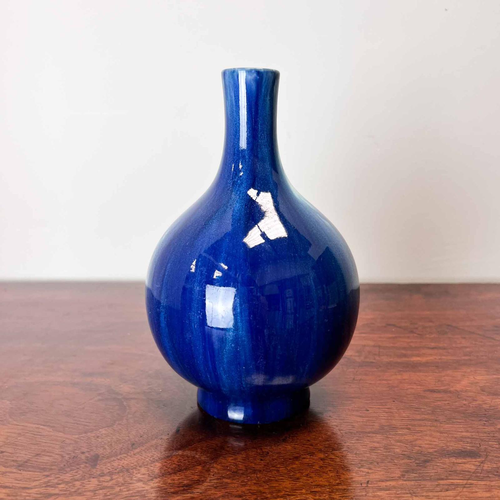 Pilkington's Royal Lancastrian Blue Vase 2904 (1 of 8) Pilkington's Royal Lancastrian Blue Vase 2904 (1 of 8)