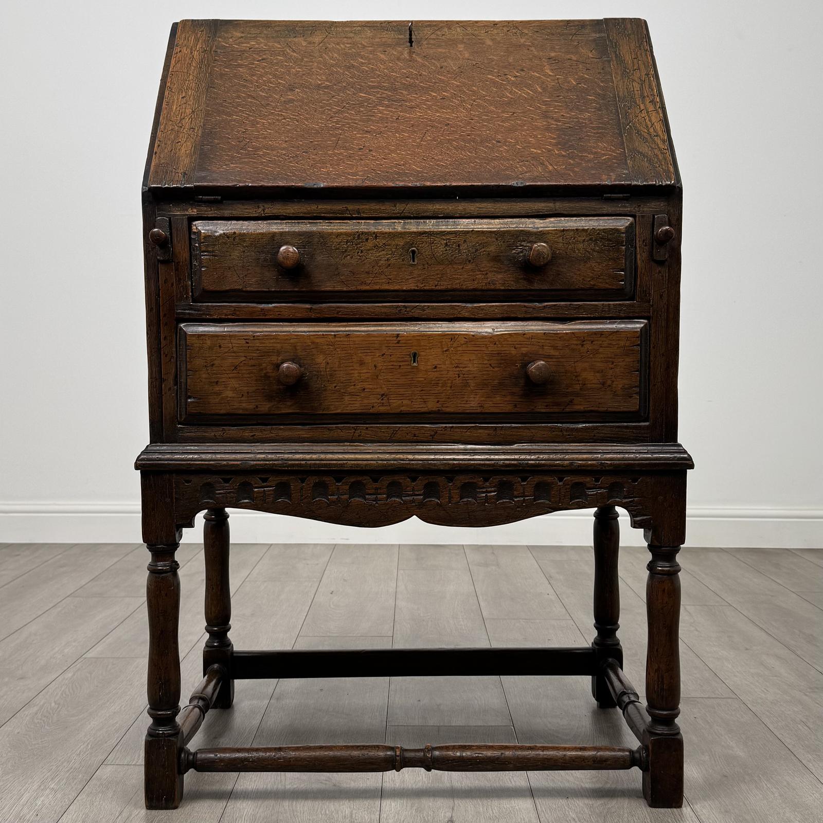Antique 20th Century Fine Quality Bureau in Oak (1 of 13) Antique 20th Century Fine Quality Bureau in Oak (1 of 13)