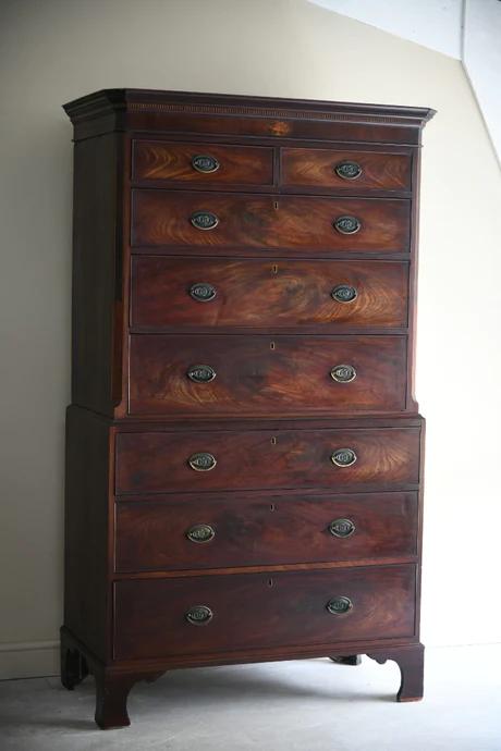 Georgian Mahogany Chest on Chest (1 of 12)