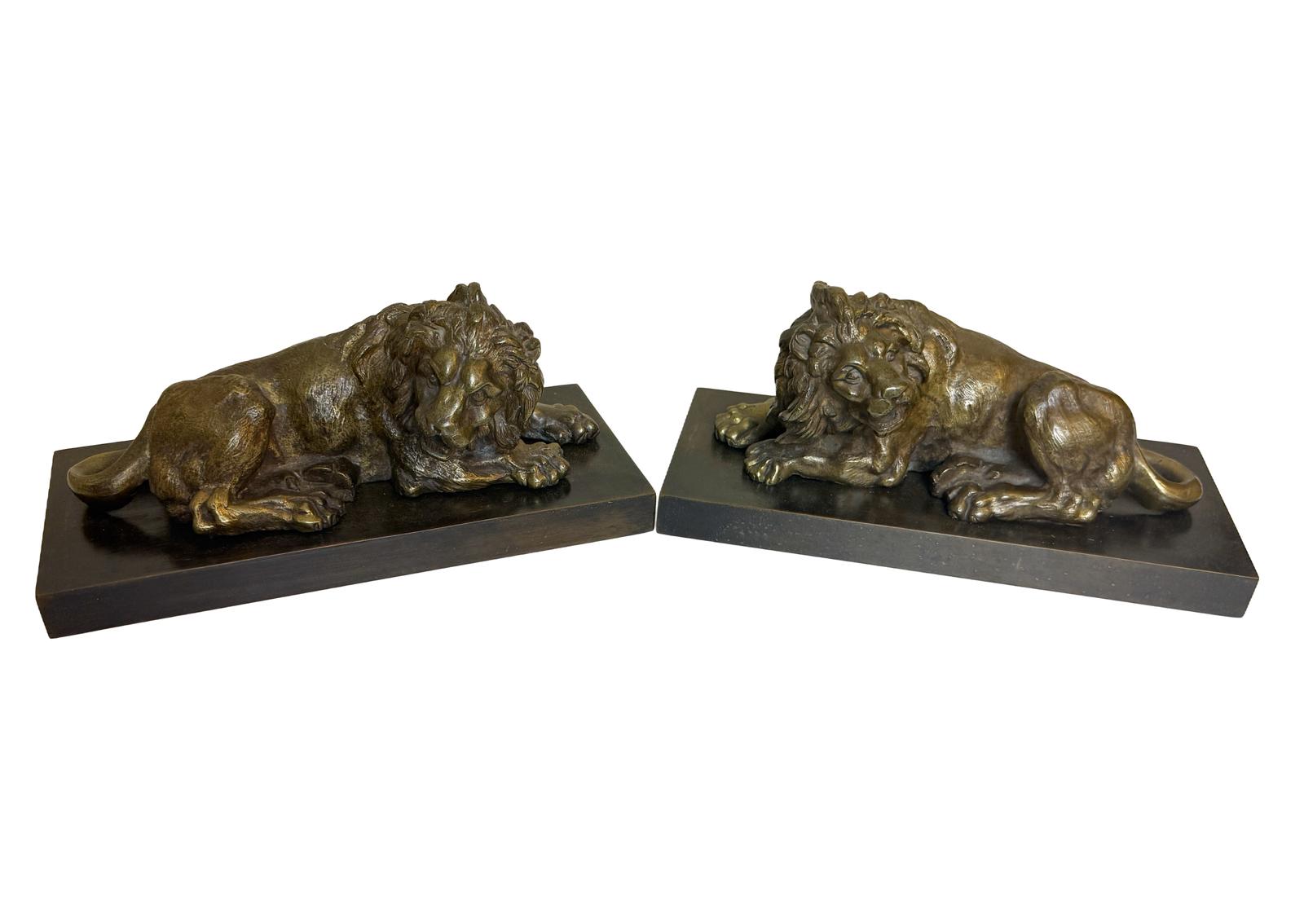Pair of Late 19th Century Bronze Resting Lions (1 of 8) Pair of Late 19th Century Bronze Resting Lions (1 of 8)