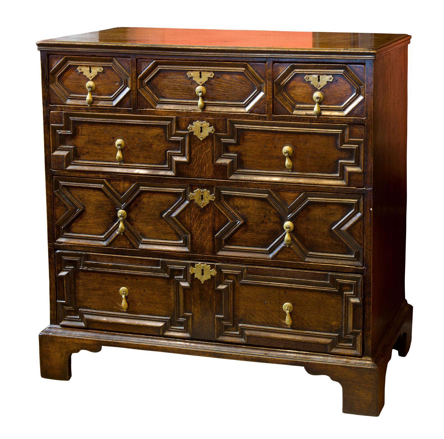 Queen Anne Period Oak Chest of Drawers (1 of 7) Queen Anne Period Oak Chest of Drawers (1 of 7)