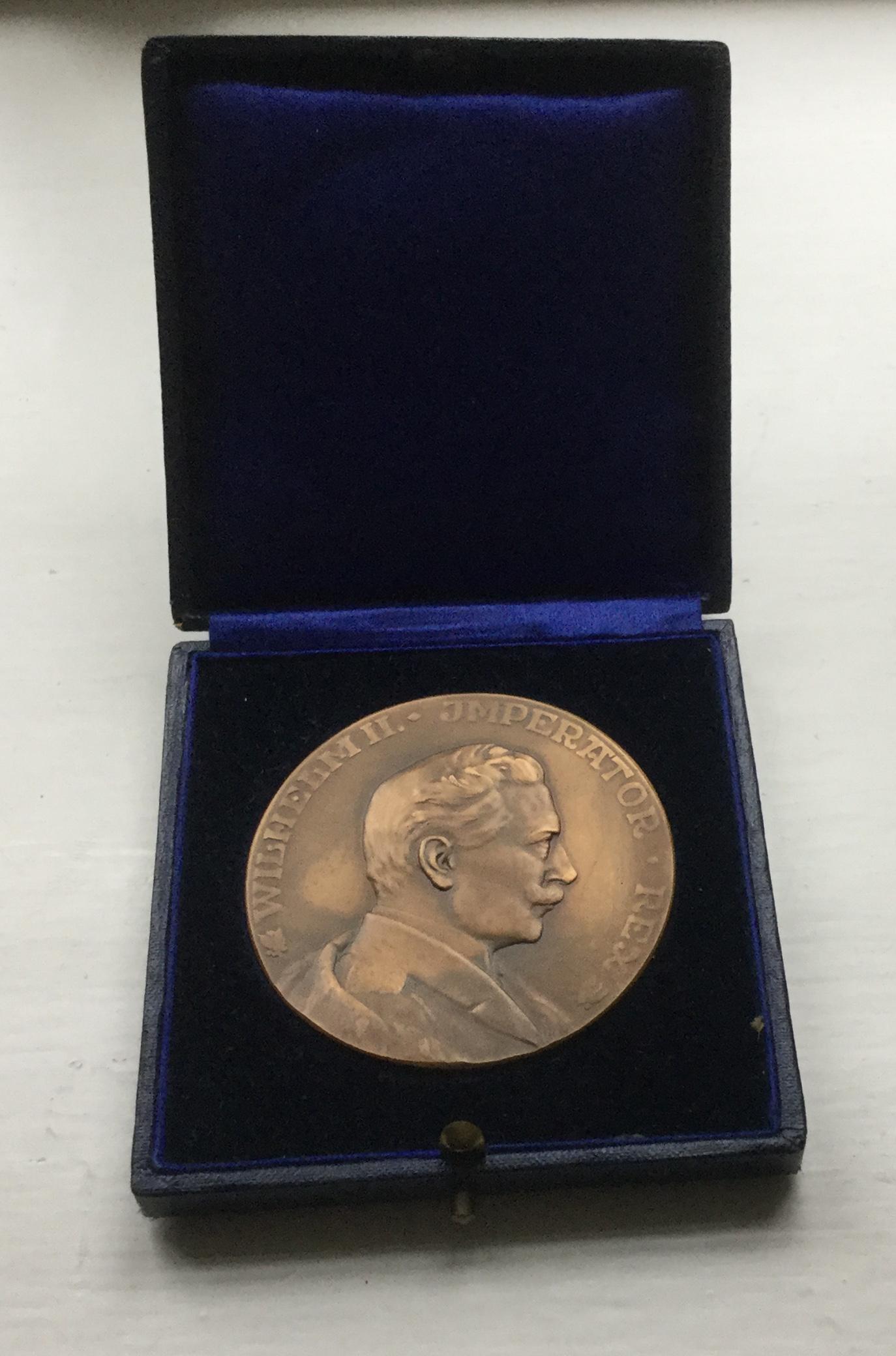 A Medallion of Willhelm 11 of Germany and the Passenger  Liner  Imperator (1 of 2)